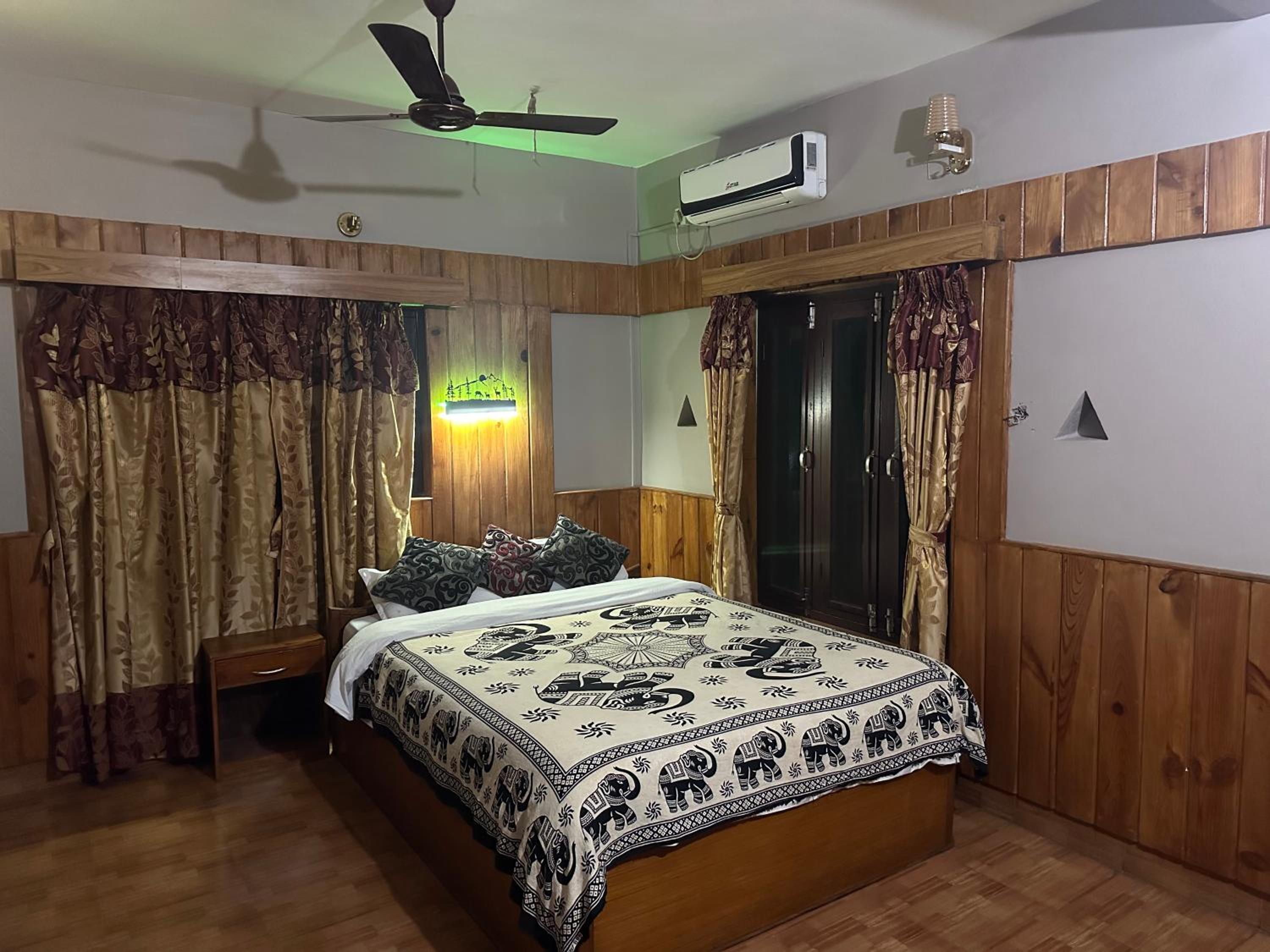 Superior Queen Room photo 3