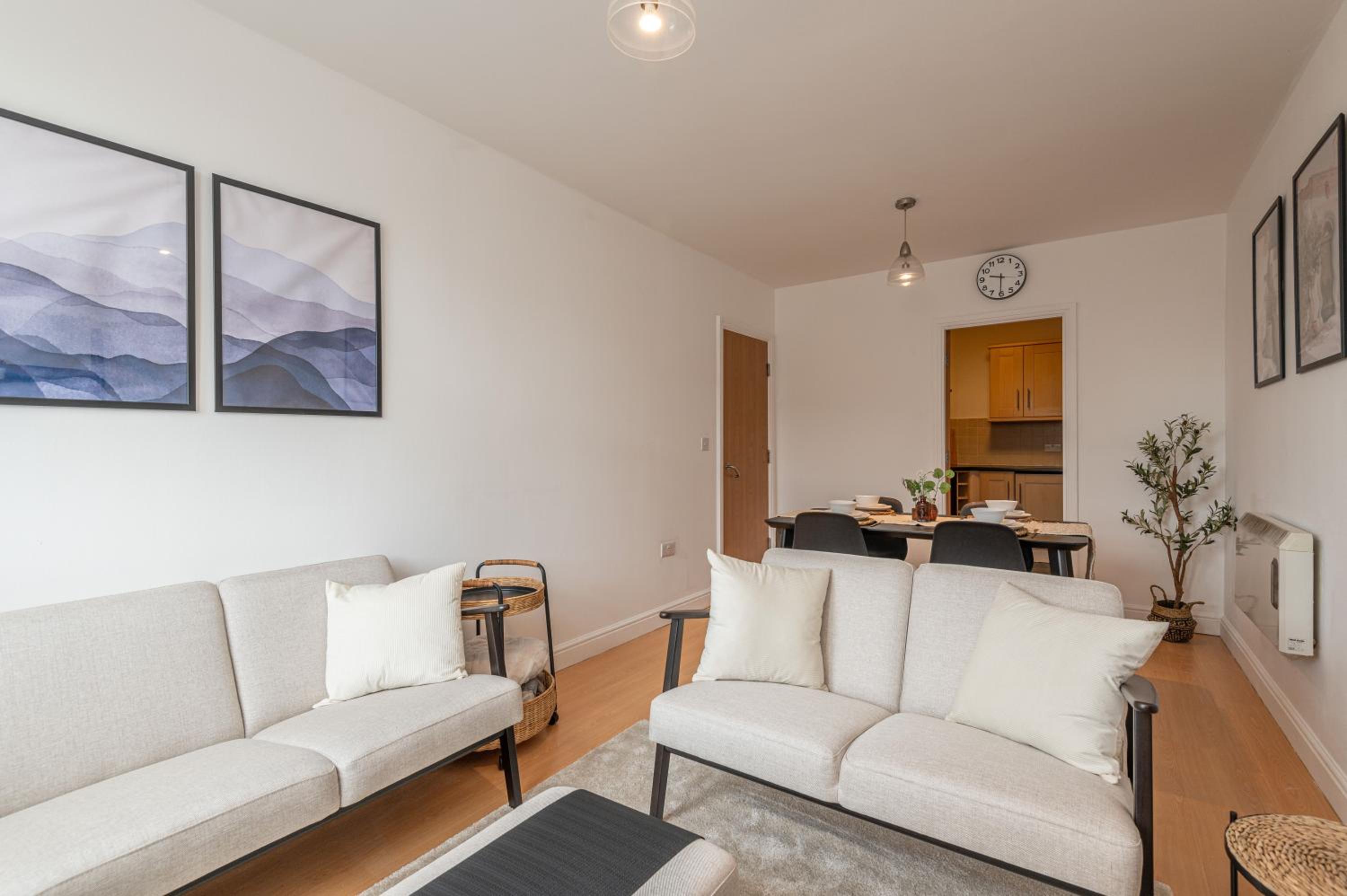 Apartment photo 1