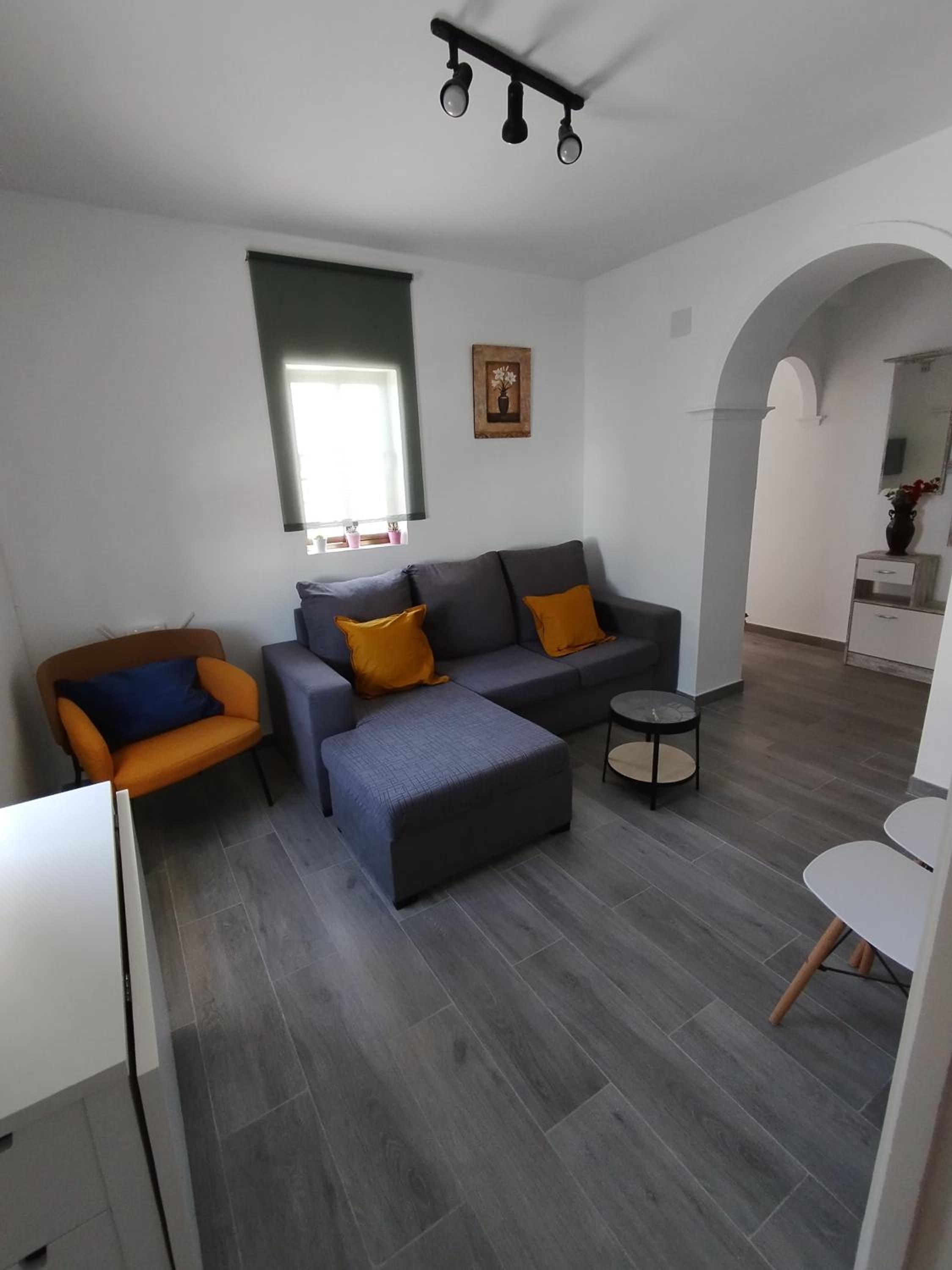Apartamento de Dos Habitaciones con Terraza