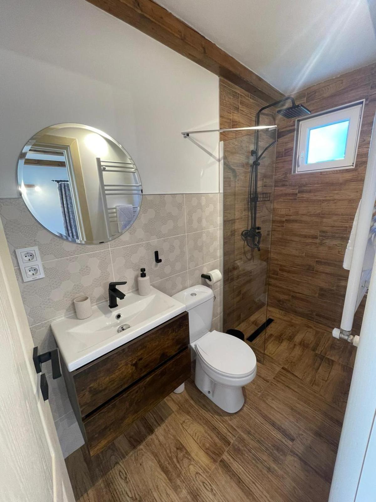 Double Room with Private Bathroom photo 3