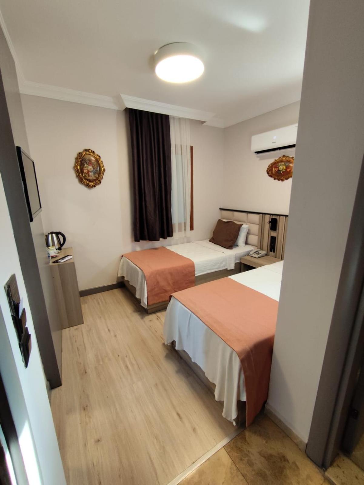 Economy Twin Room