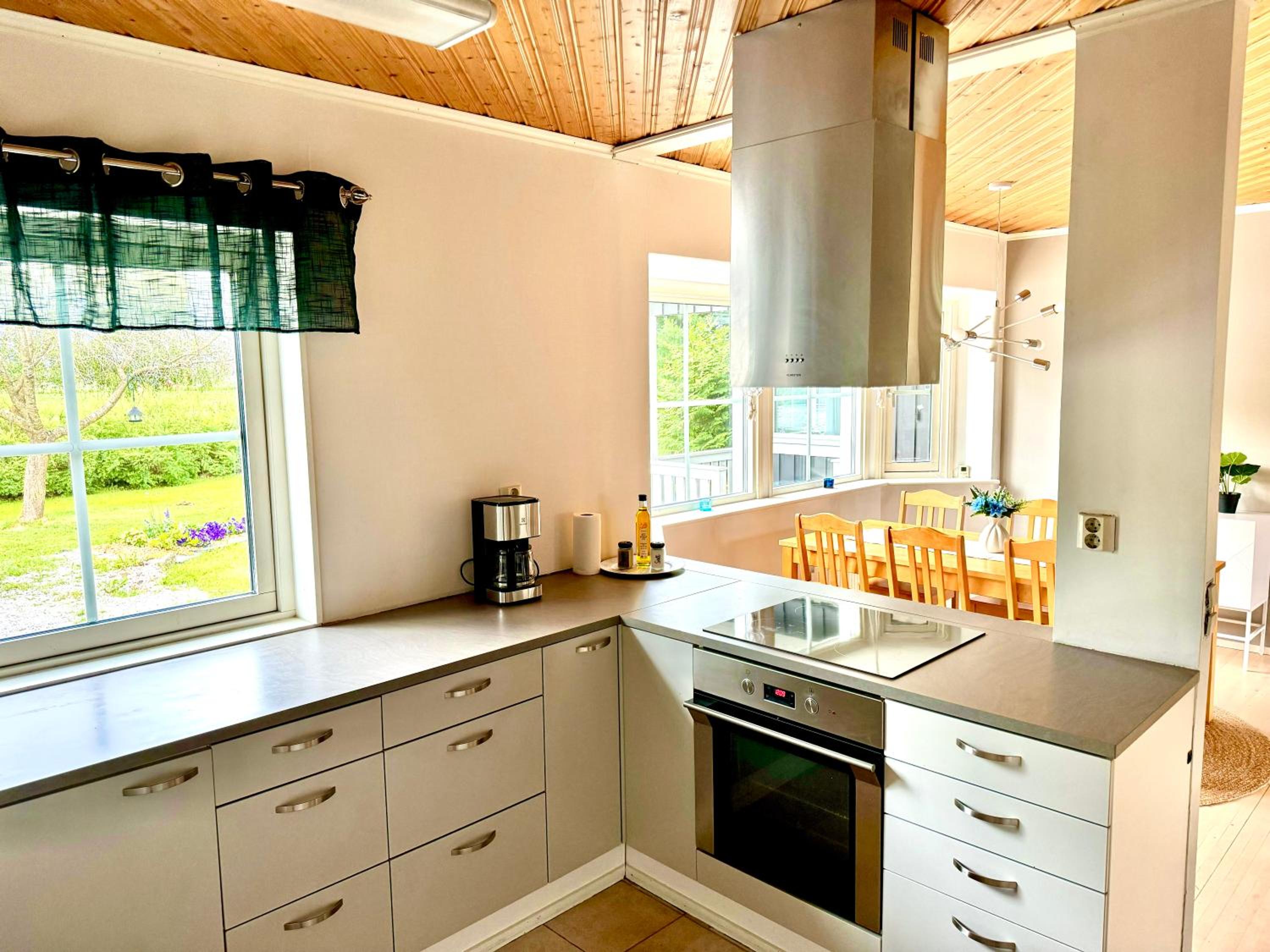 Villa photo 2