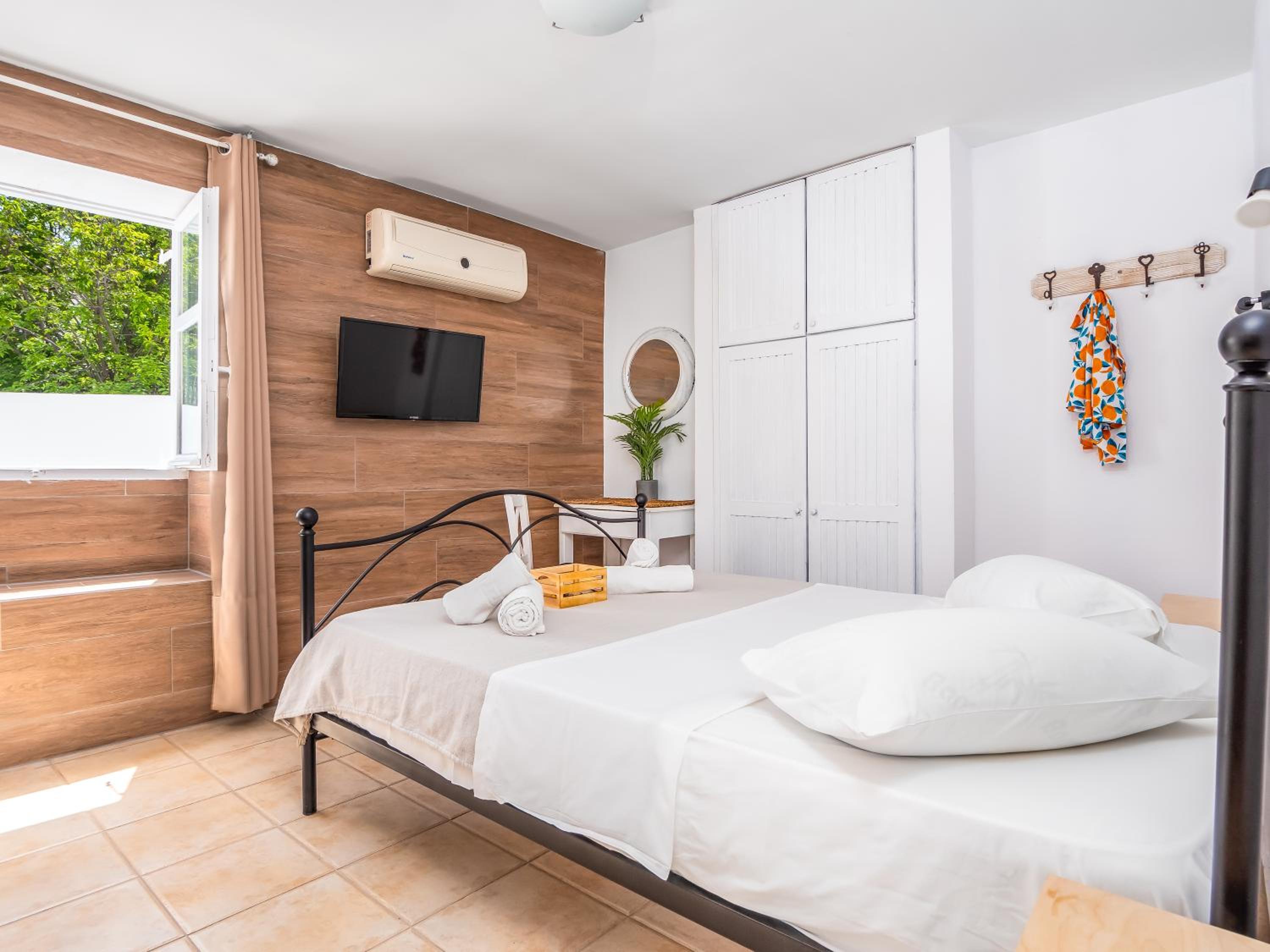 Studio with Sea View - Mini Cottage photo 3