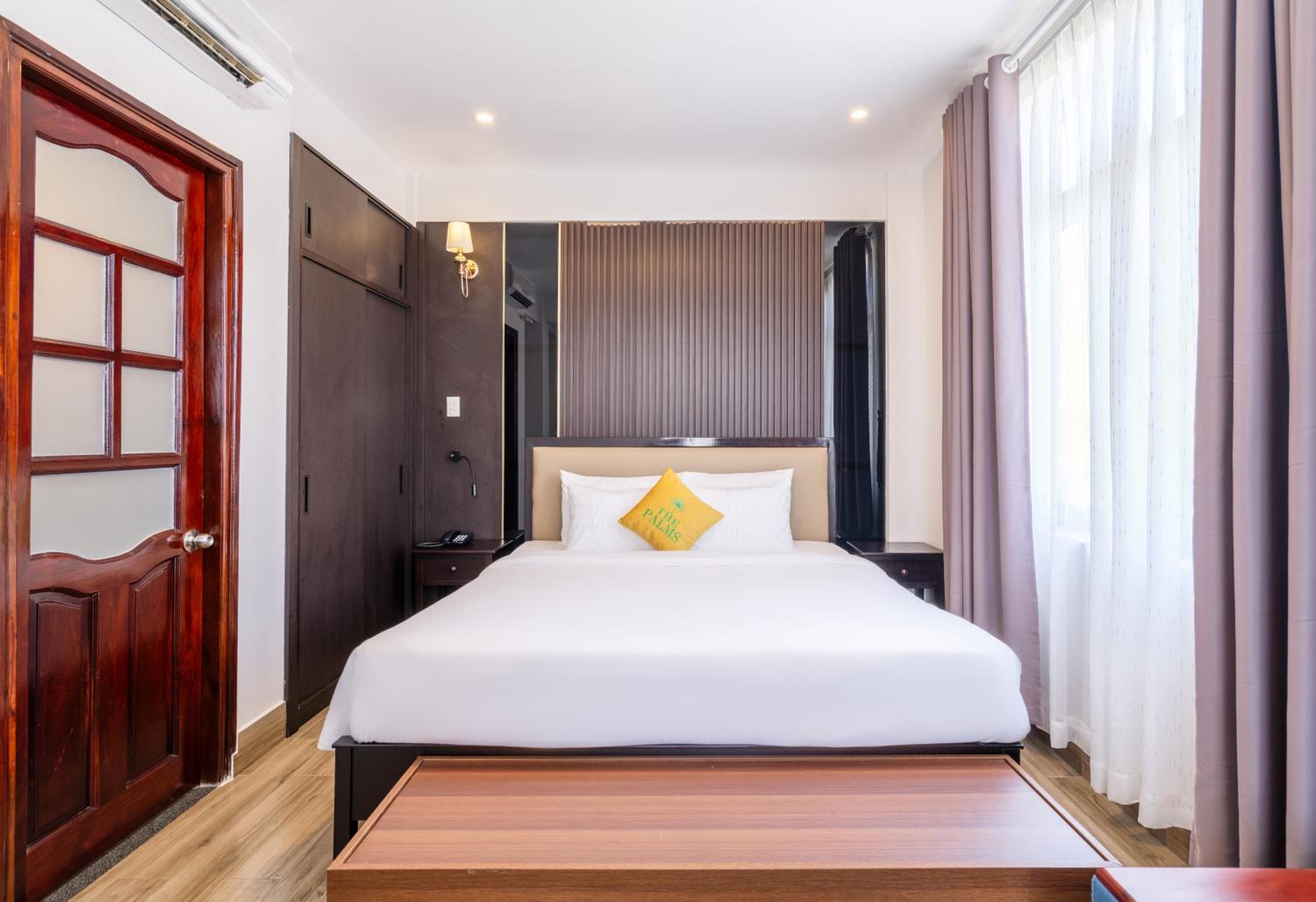 Deluxe Room - Photo 6