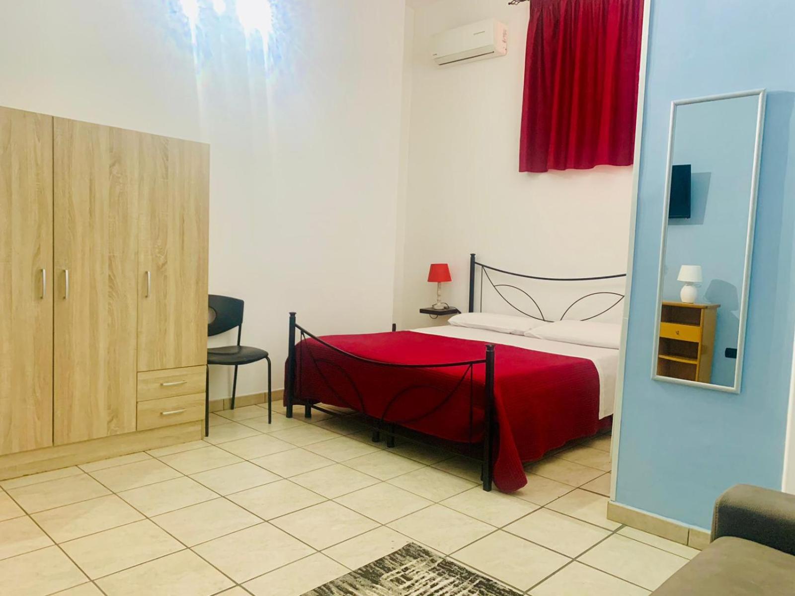 One-Bedroom House photo 2