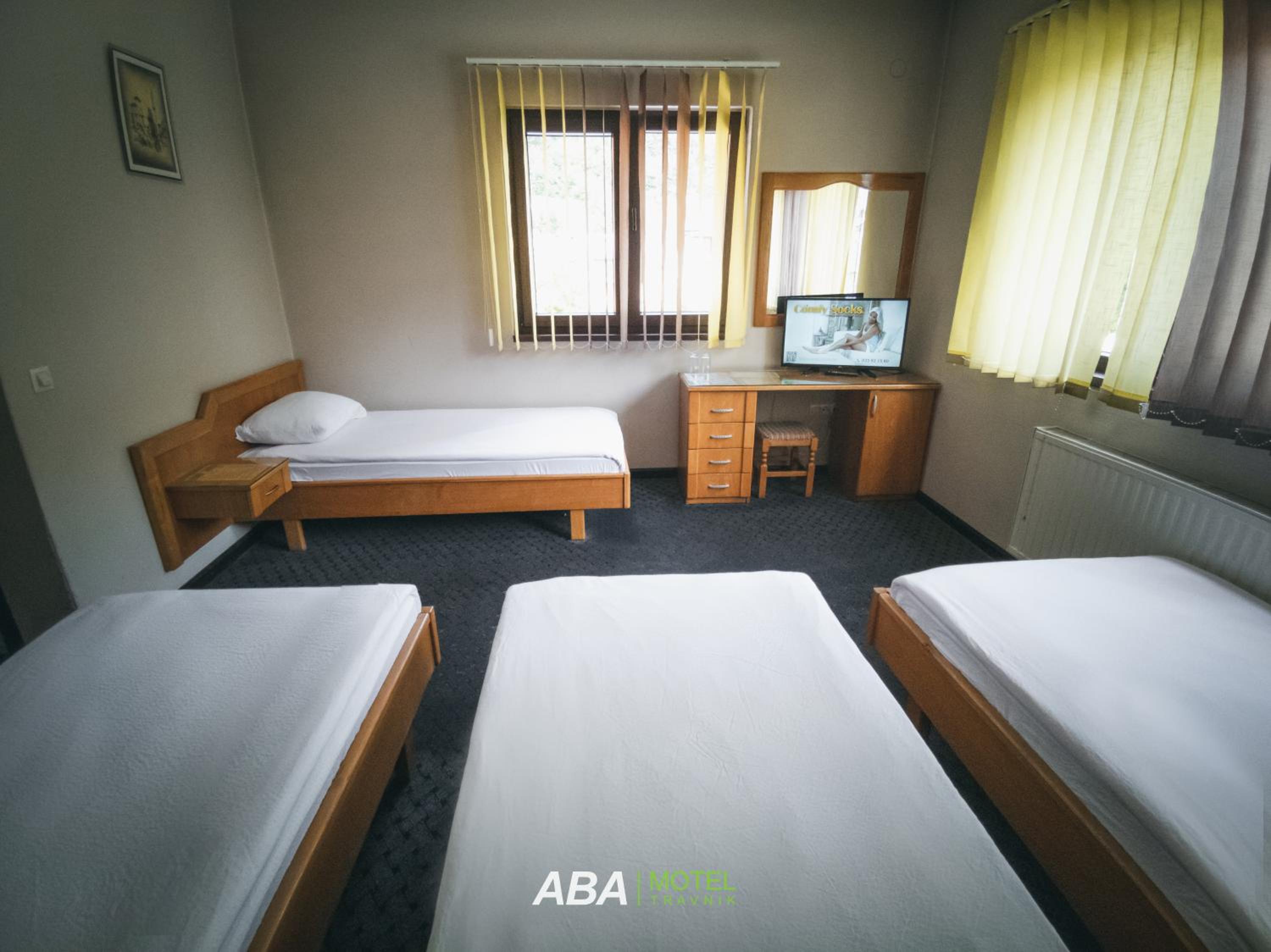 Classic Quadruple Room - Photo 6
