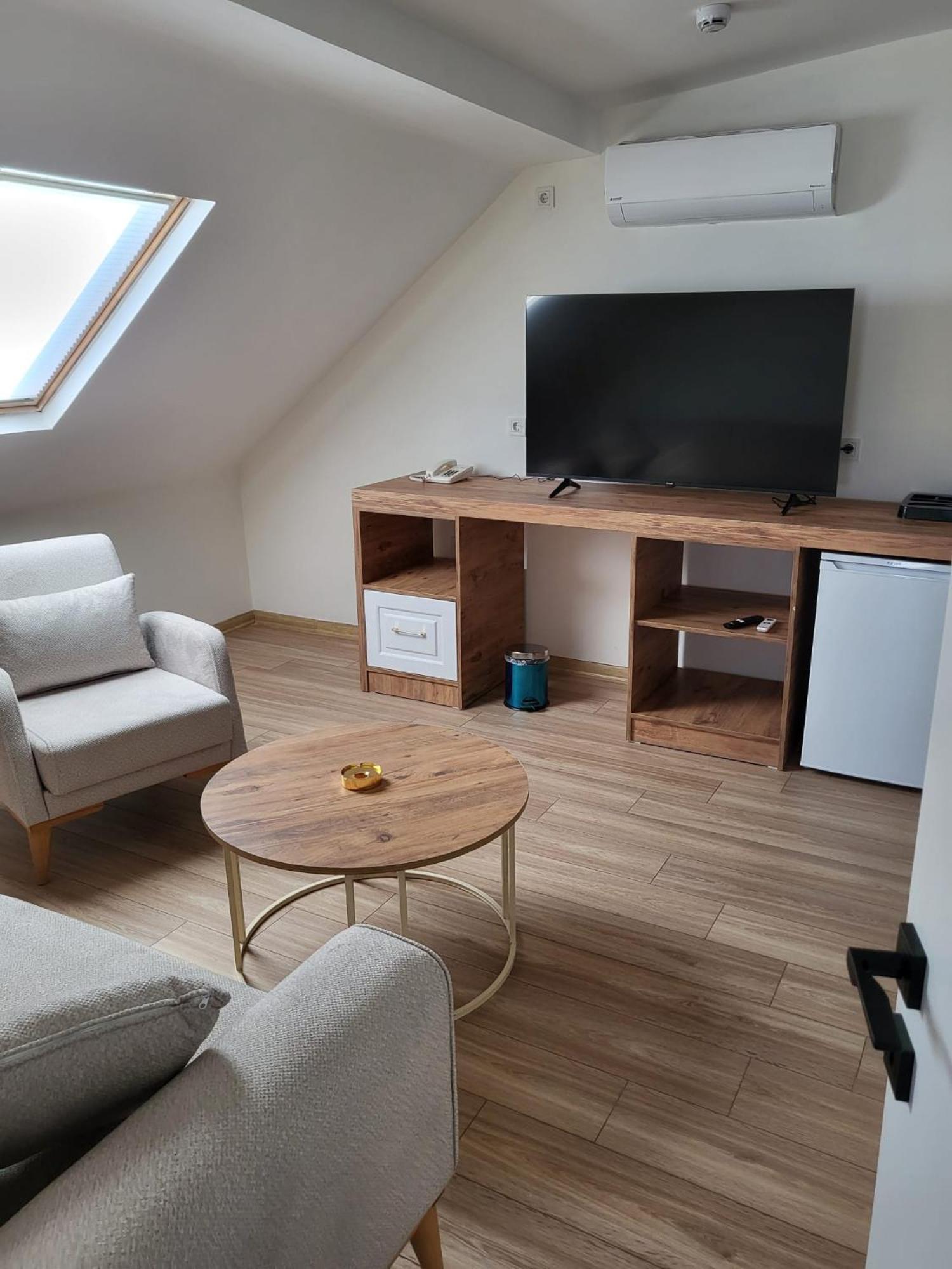 King Suite with Sea View photo 1