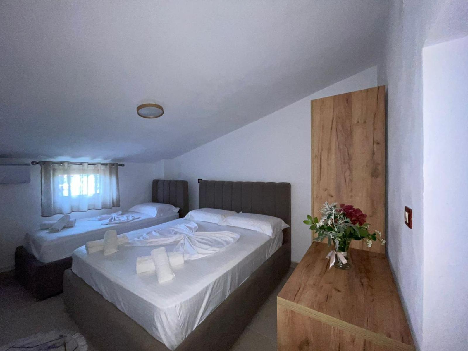 Basic Triple Room photo 3