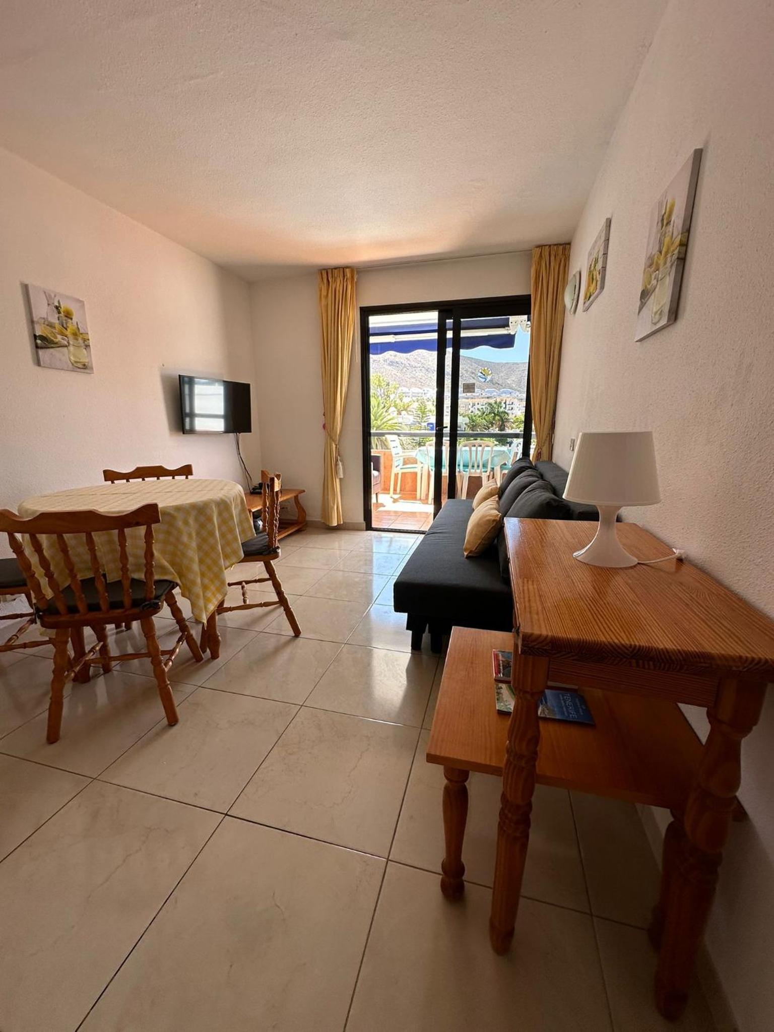 Two-Bedroom Apartment With Terrace And Sea View photo 3