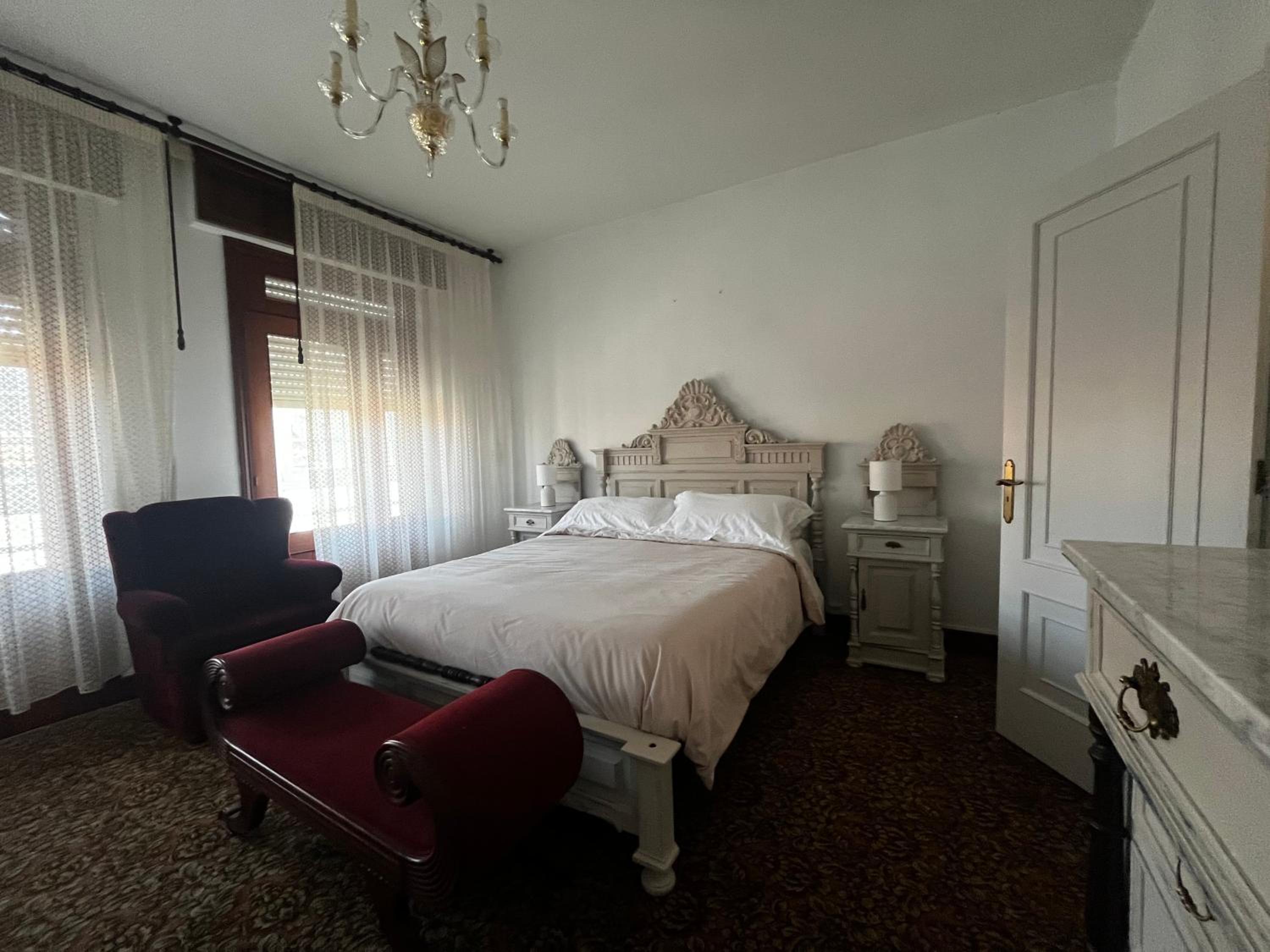 Casa de cuatro habitaciones