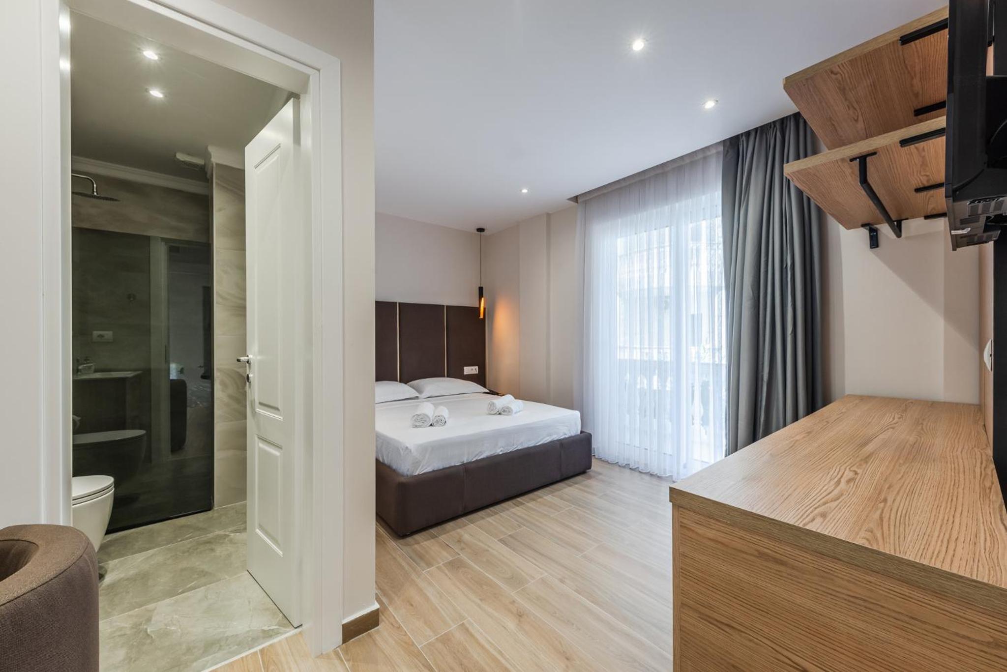 Double Room with Balcony photo 1
