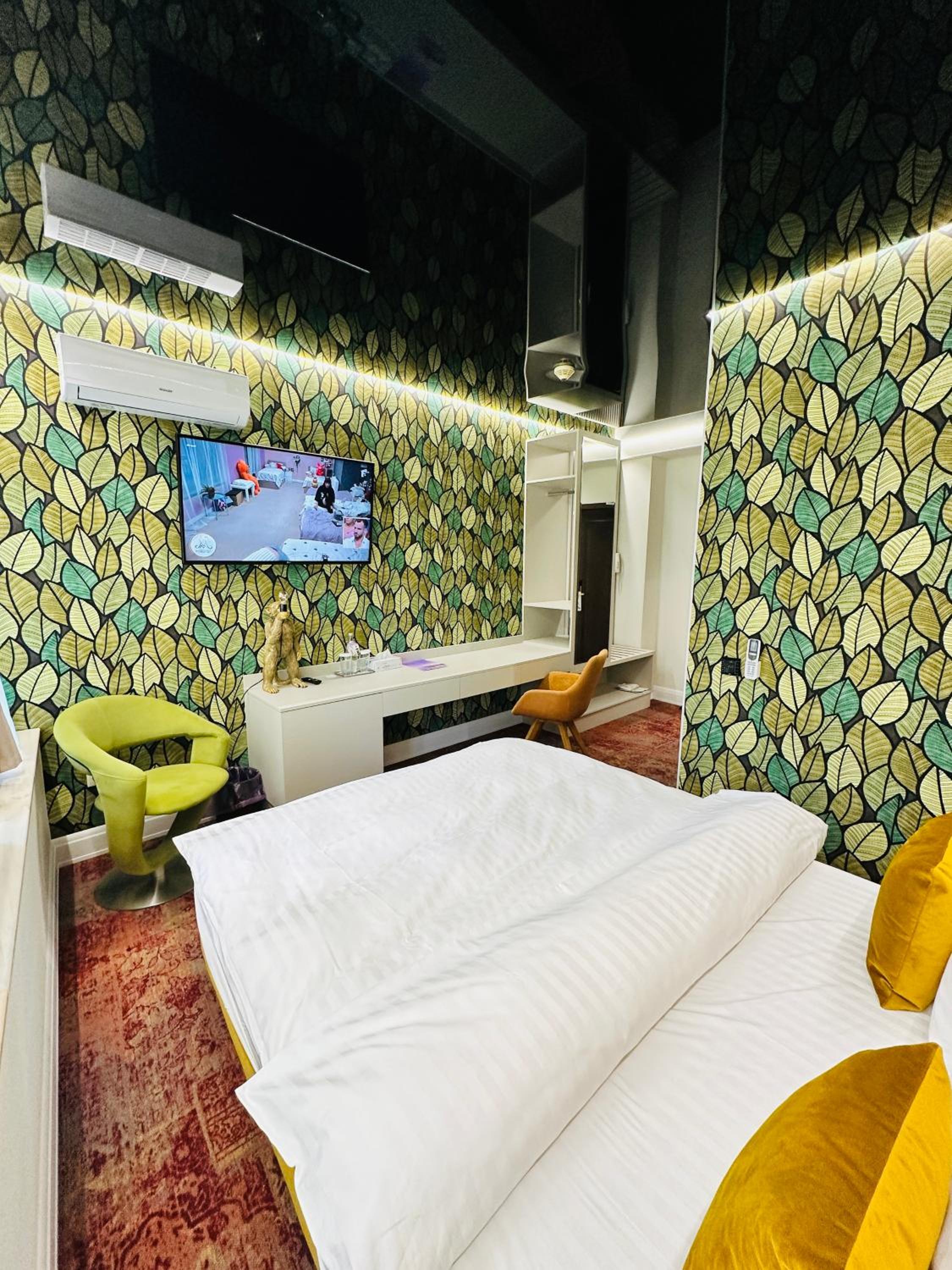 Double Room - Photo 2