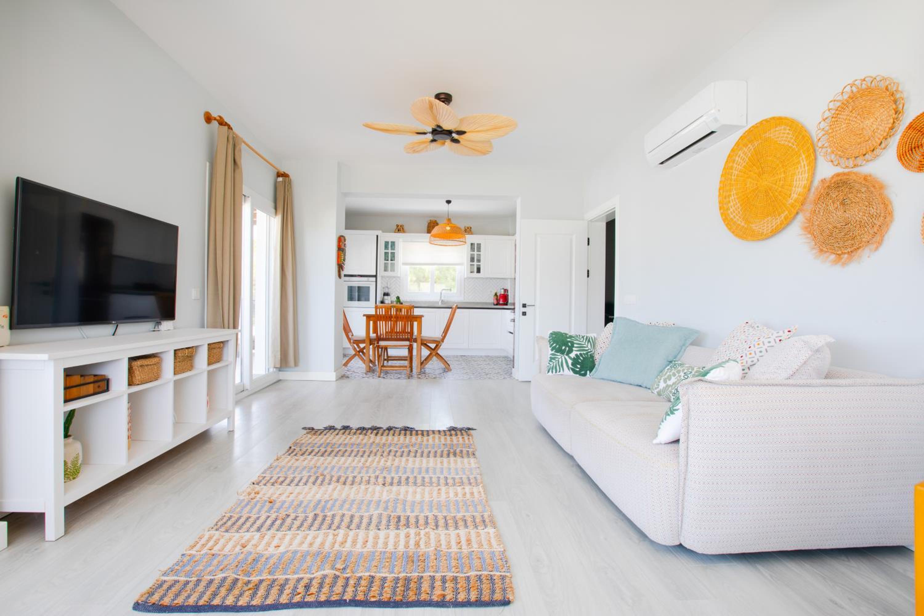 Three-Bedroom Villa photo 1