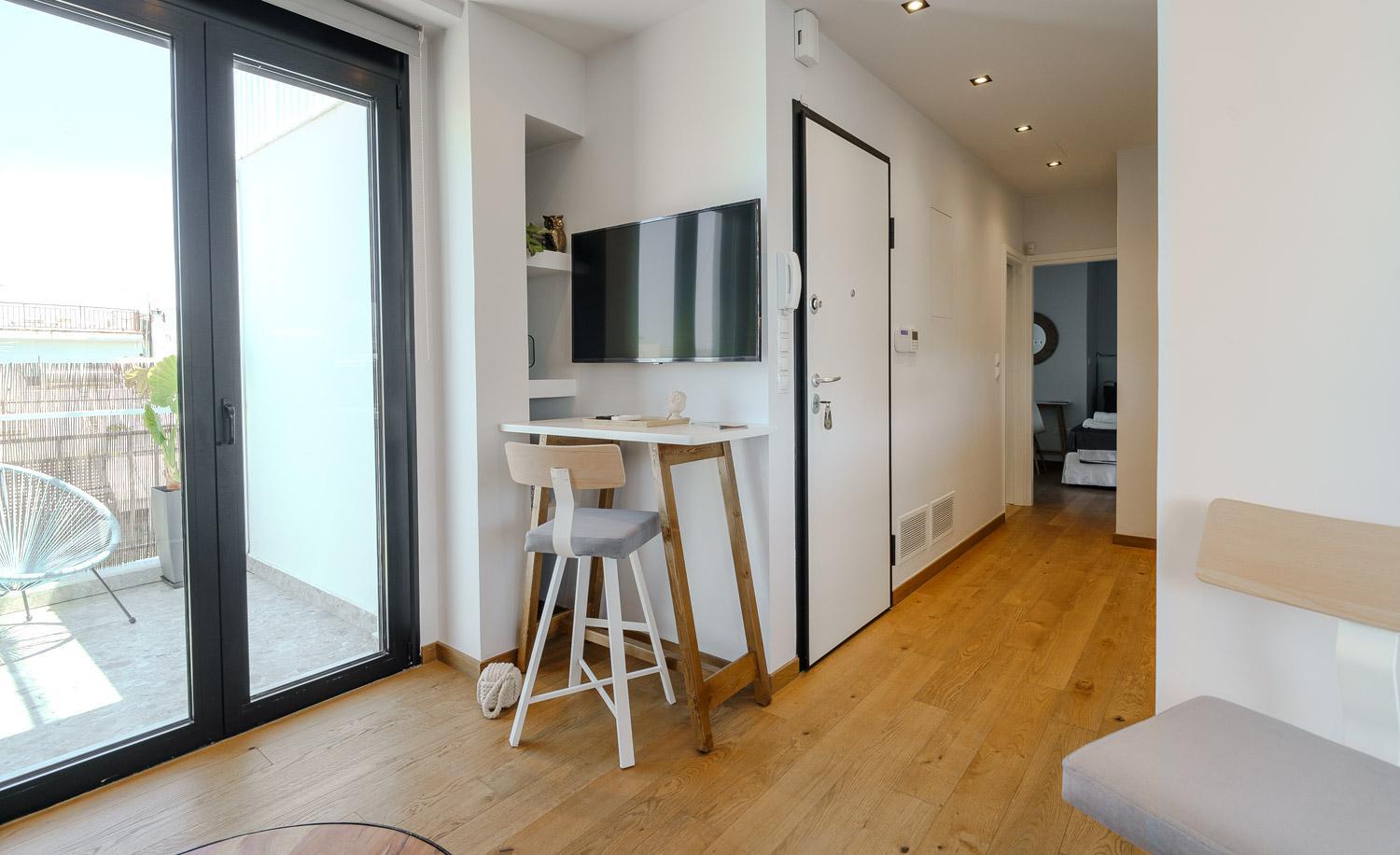 One-Bedroom Apartment photo 3