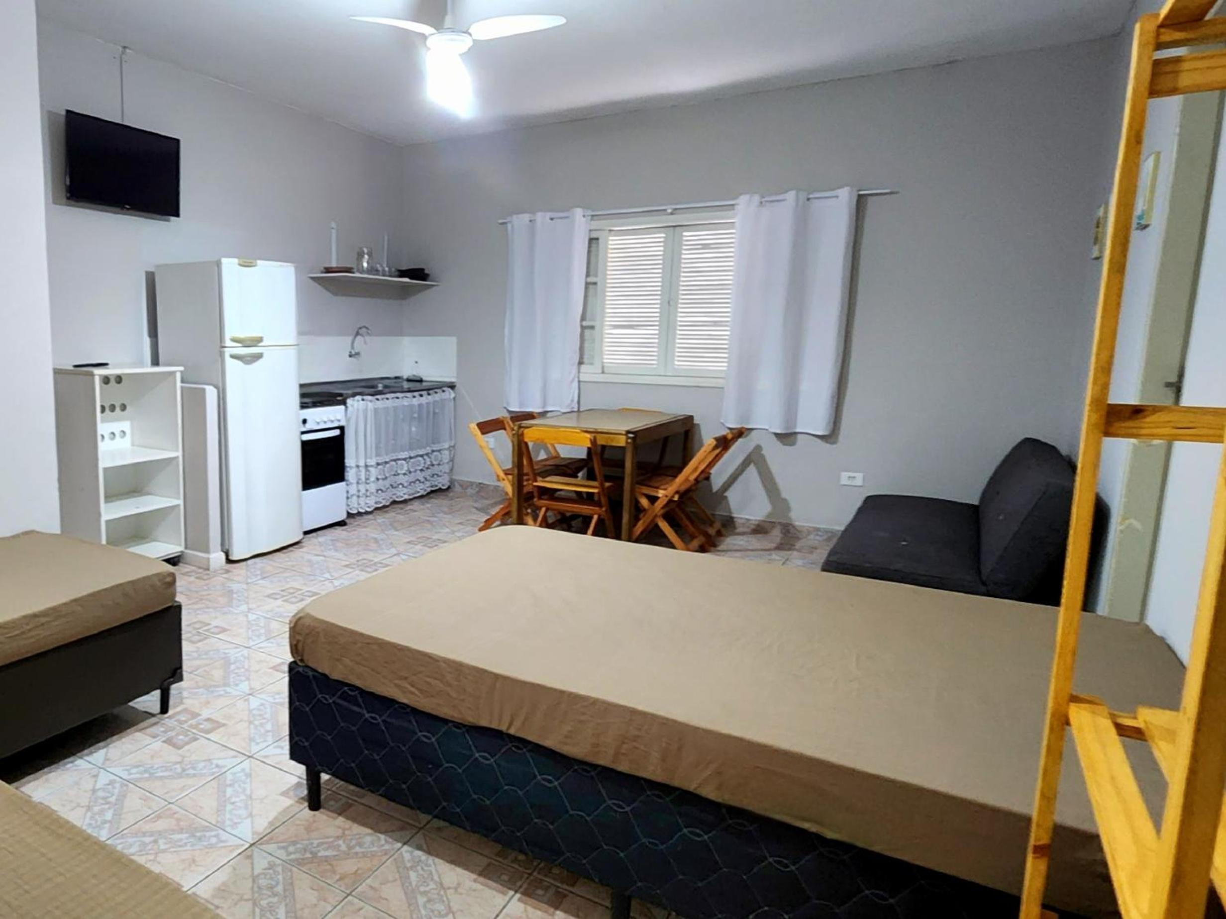 Studio Apartment - Photo 4