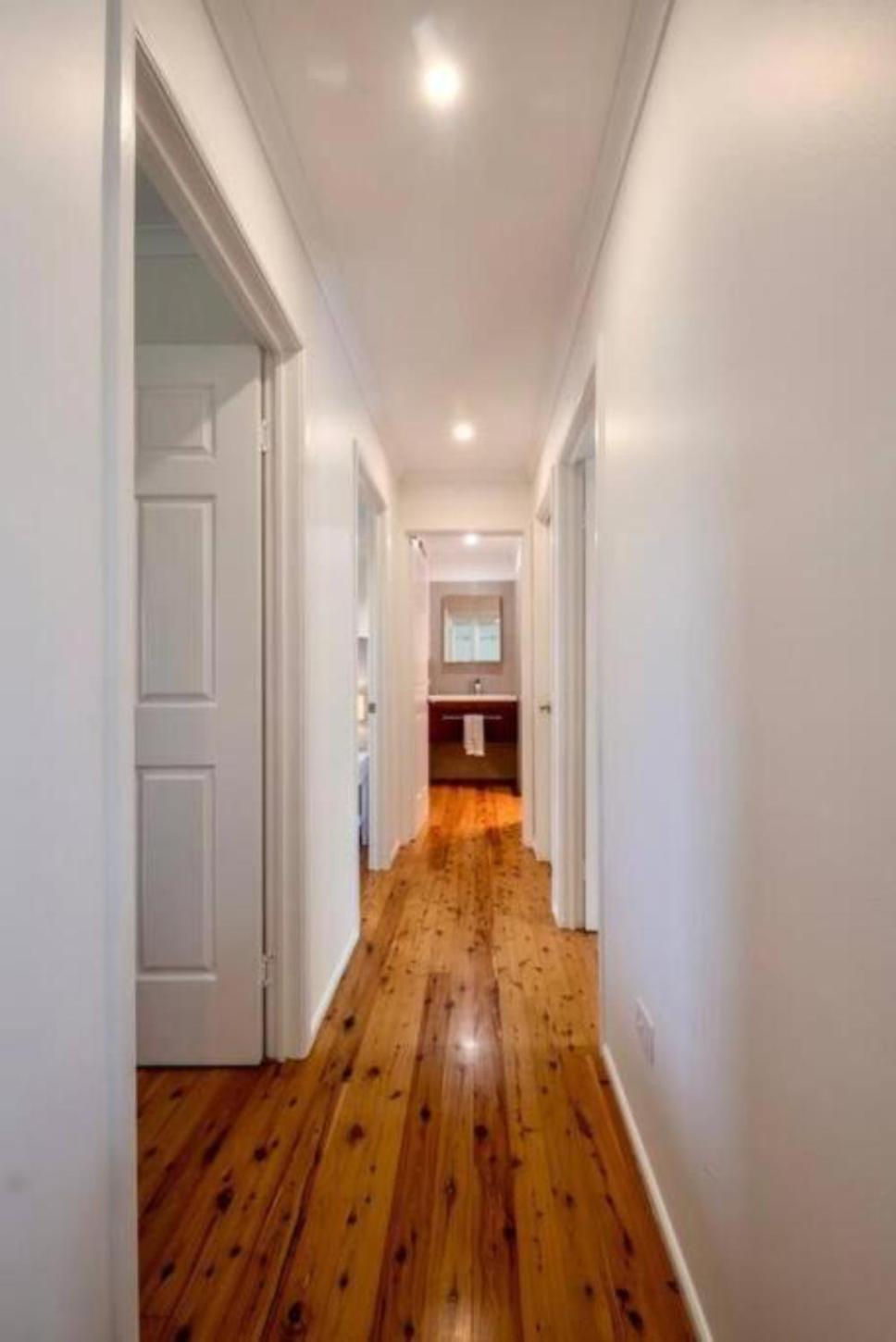 Three-Bedroom Apartment photo 1