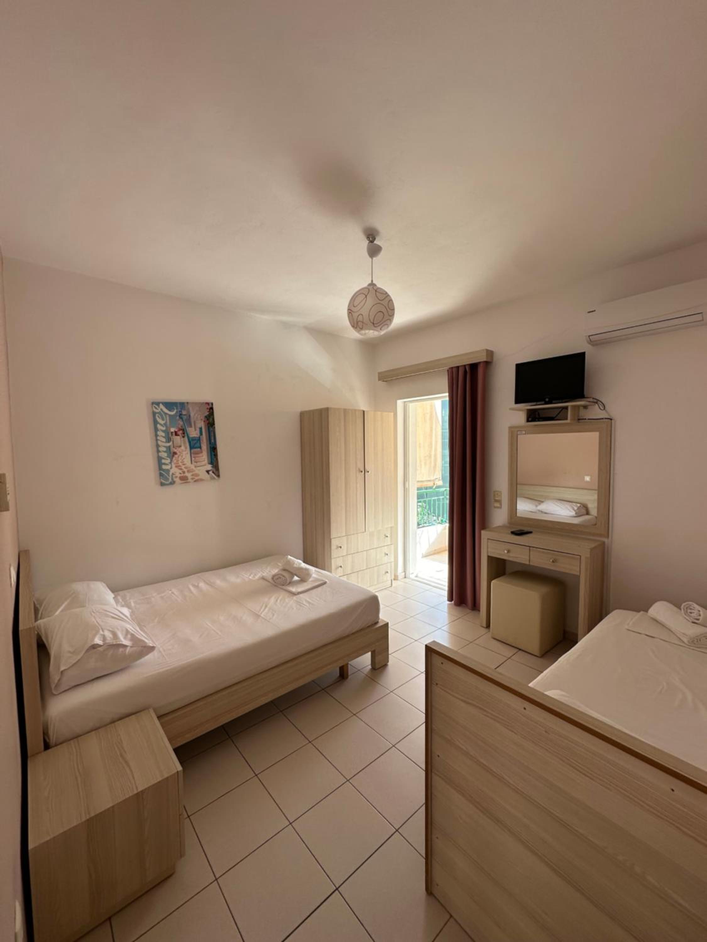 Standard Triple Room photo 2