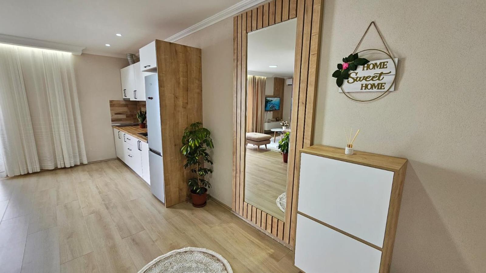Apartment with Lake View photo 3