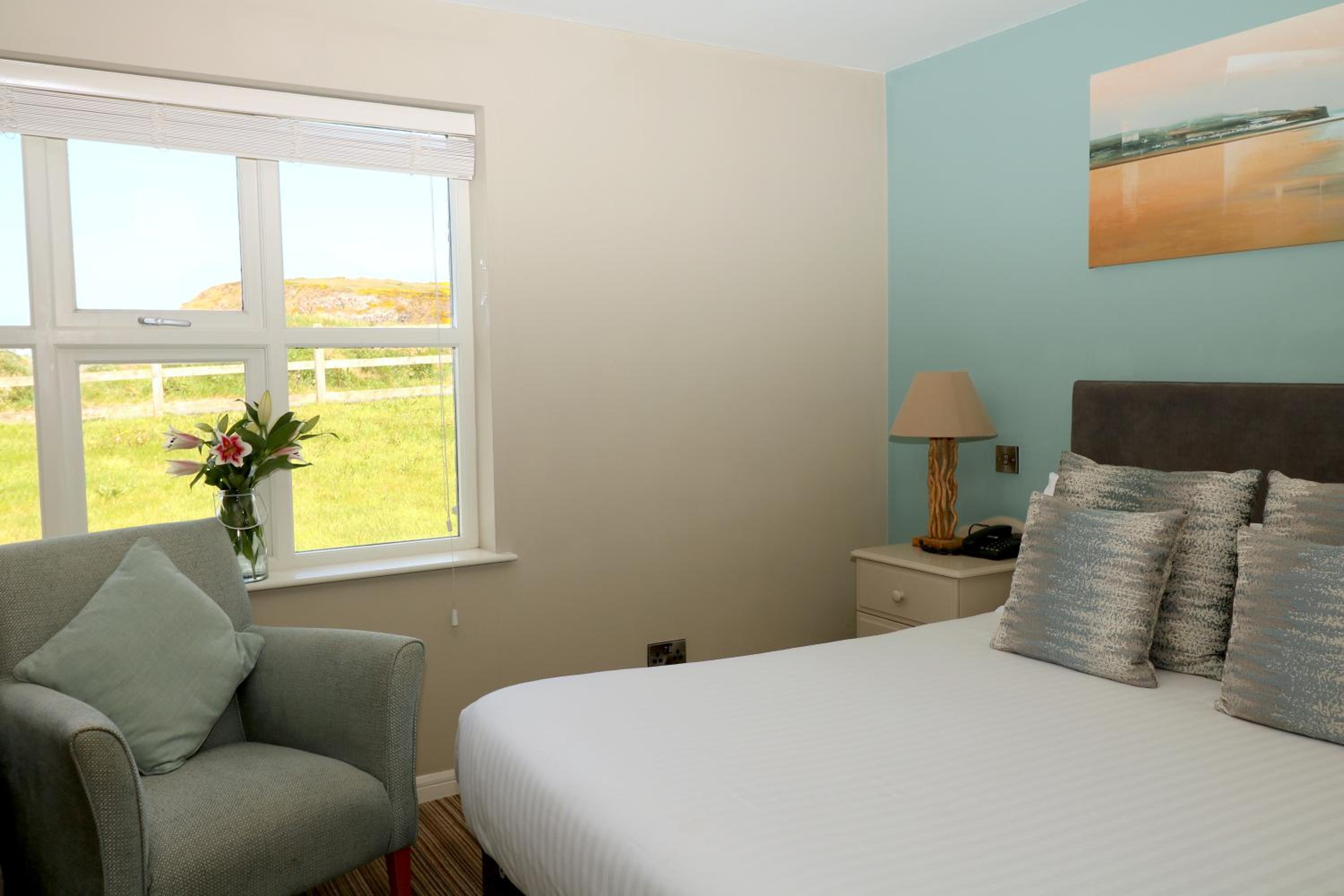 Family Room with Sea View photo 2