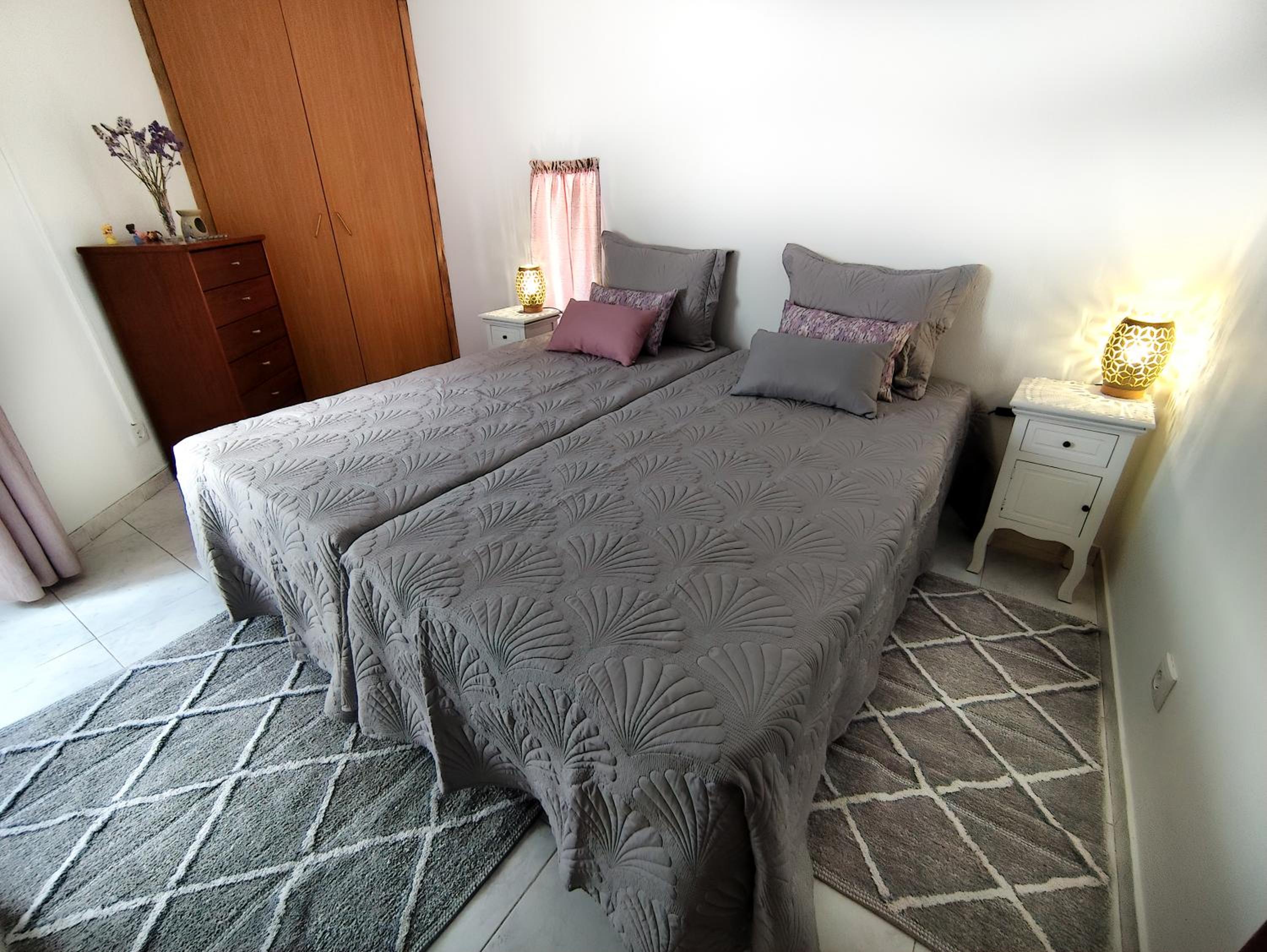 One-Bedroom House photo 1