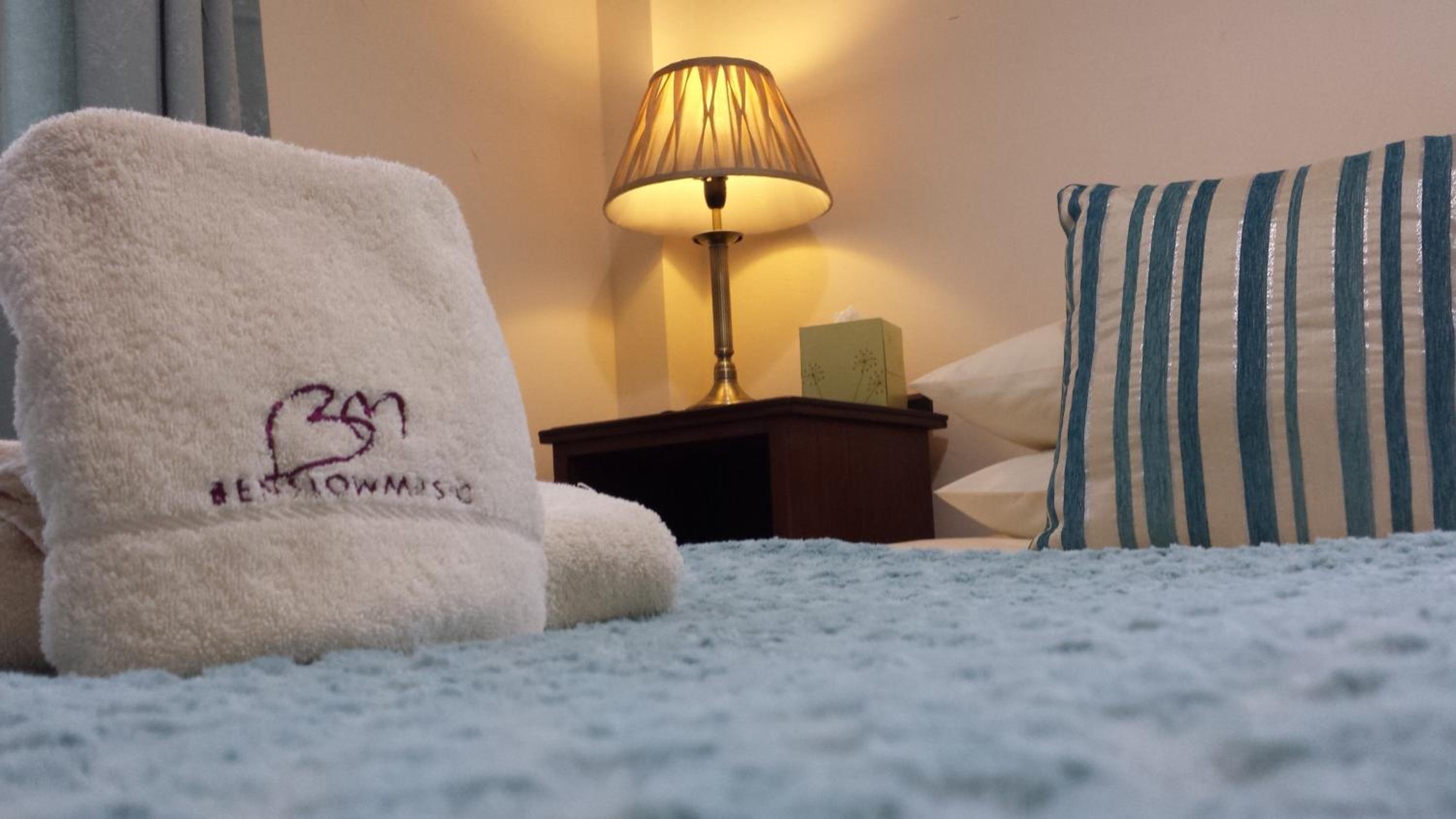 Single Room with Shared Shower and Toilet photo 1
