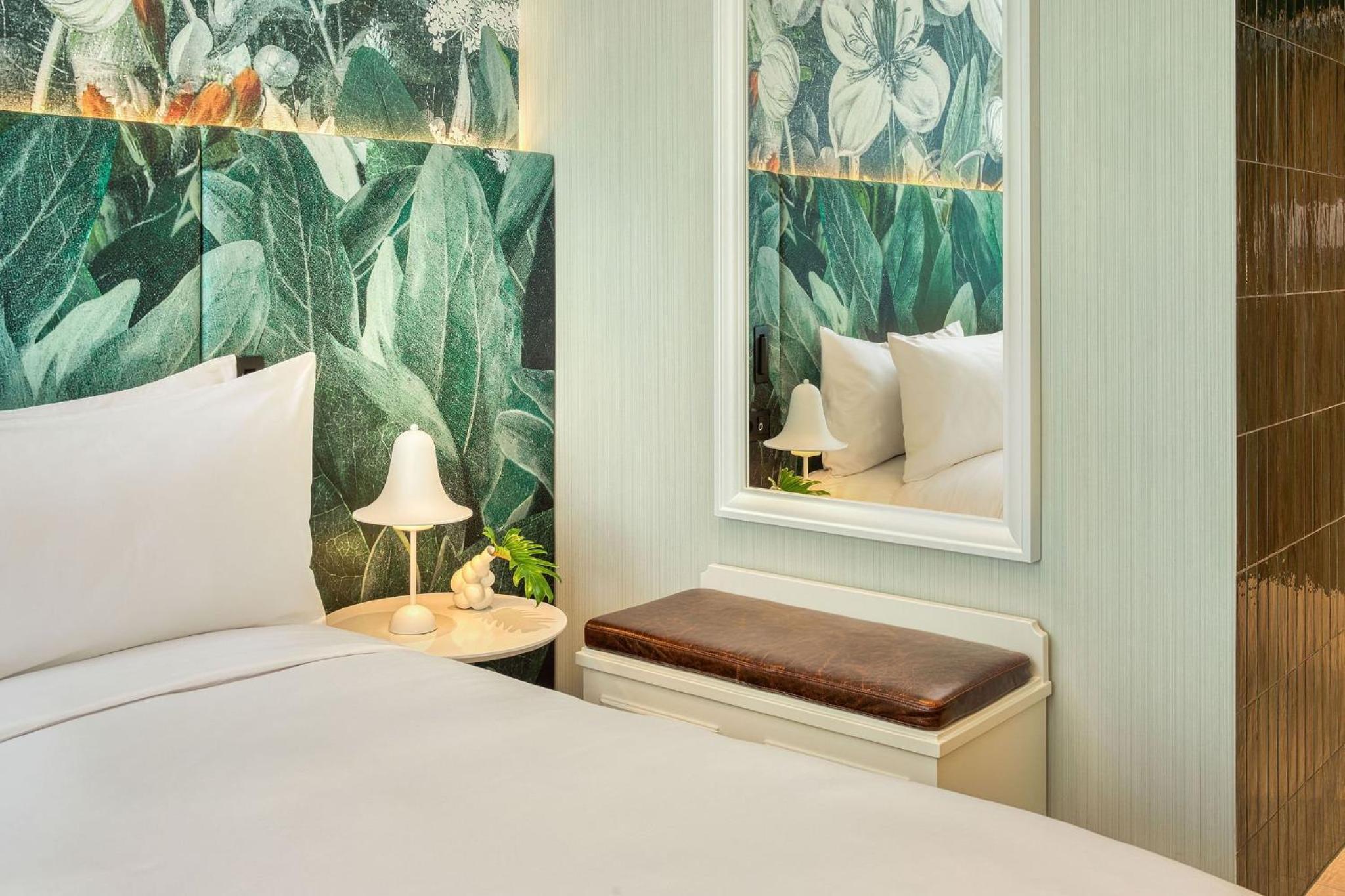 Deluxe Twin Room - Photo 2