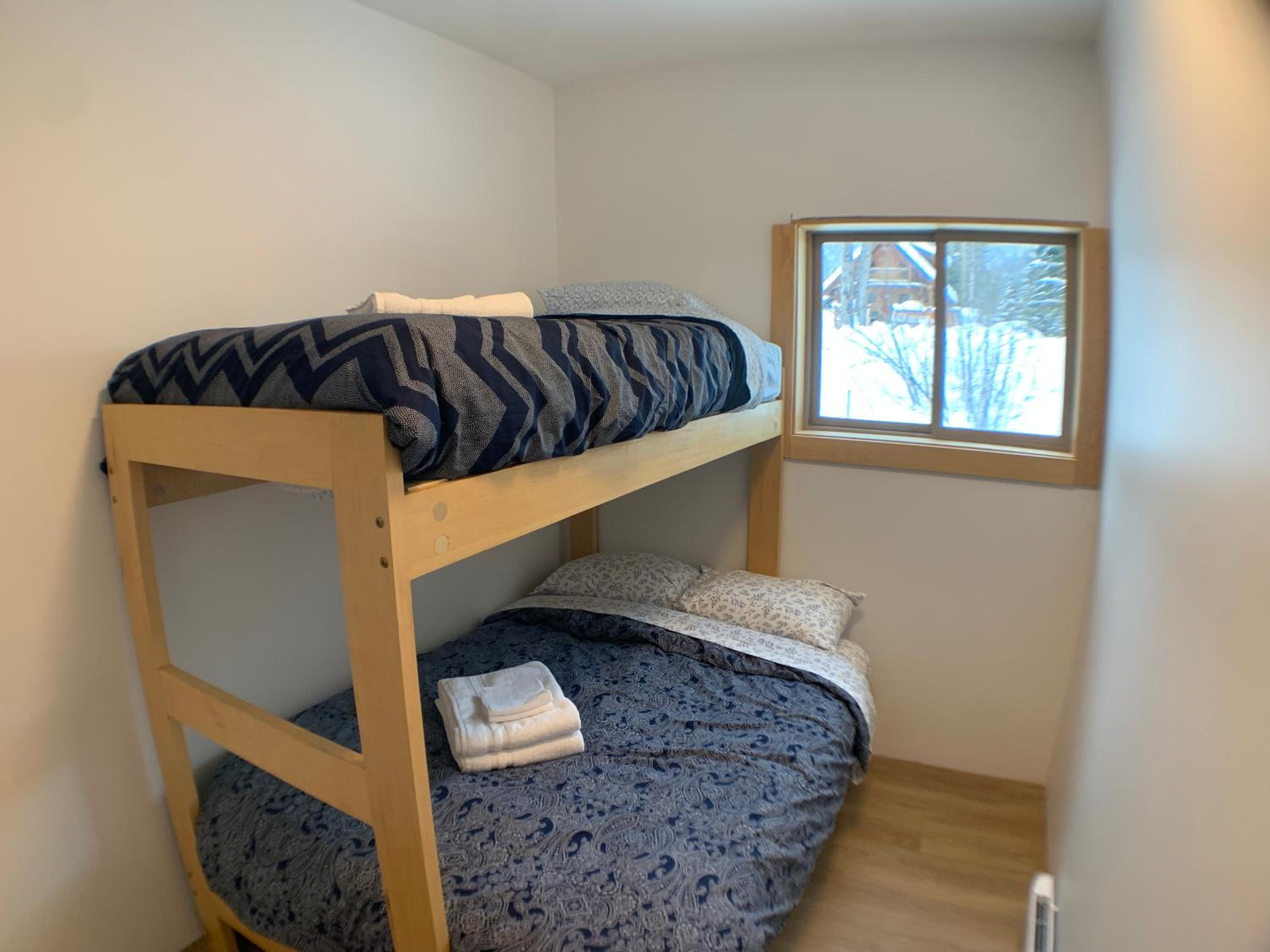 Four-Bedroom House photo 1
