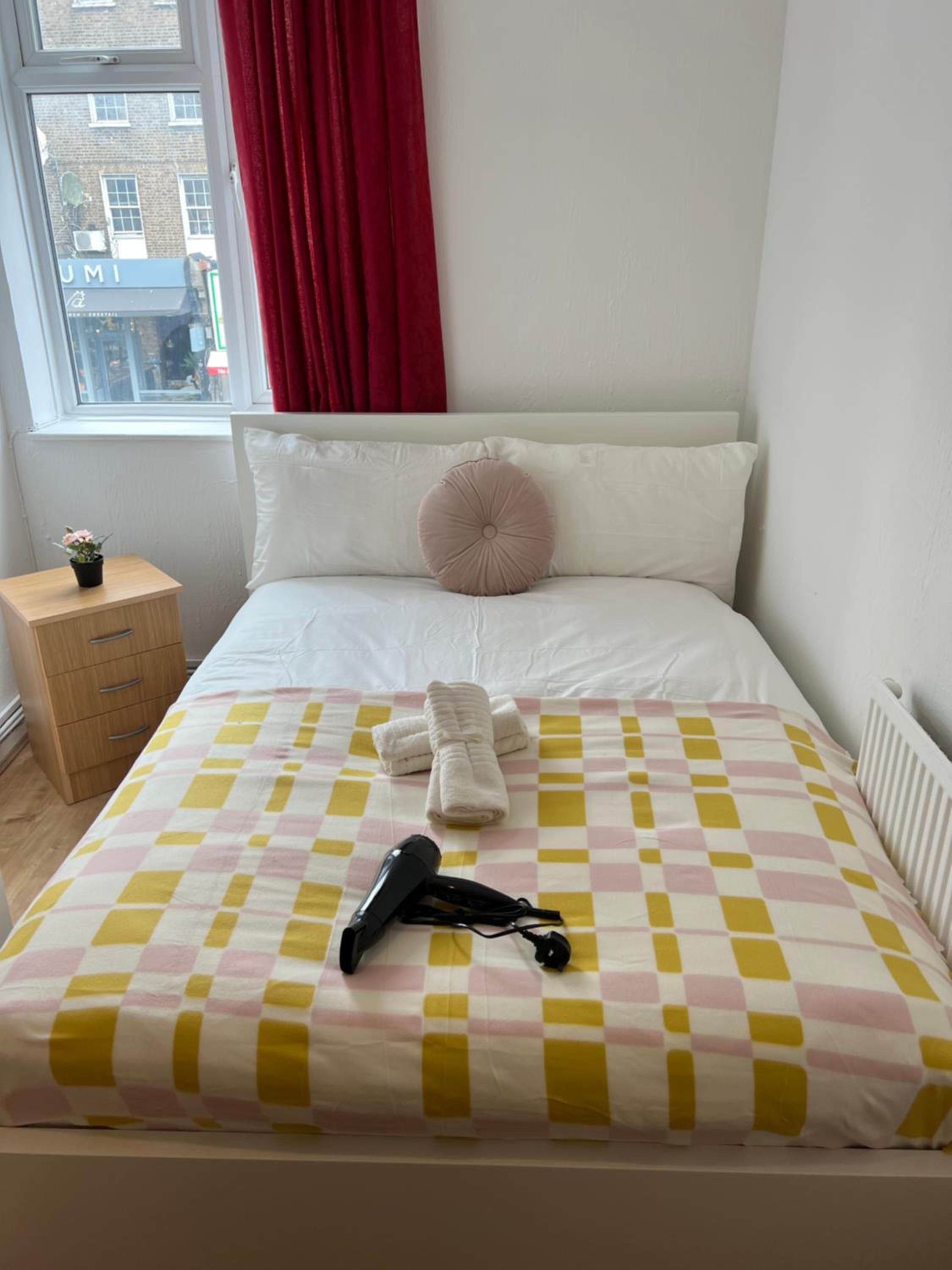 Budget Double Room photo 3