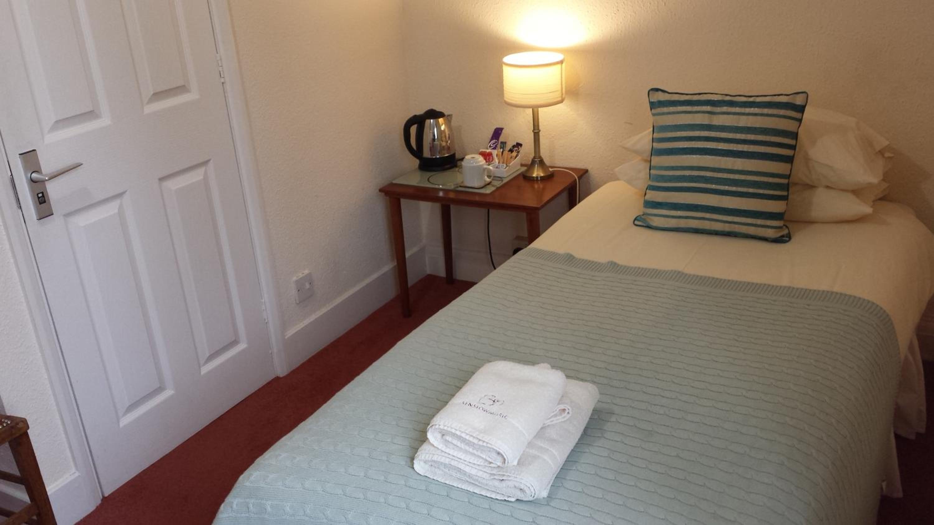 Standard Single Room with Shower photo 1