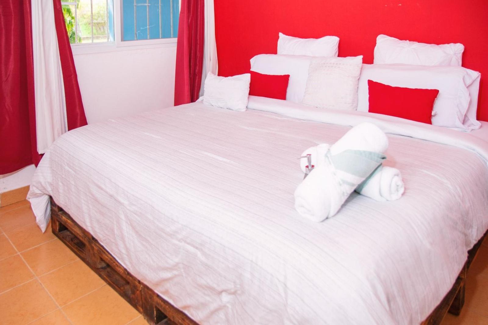 Deluxe King Room photo 1
