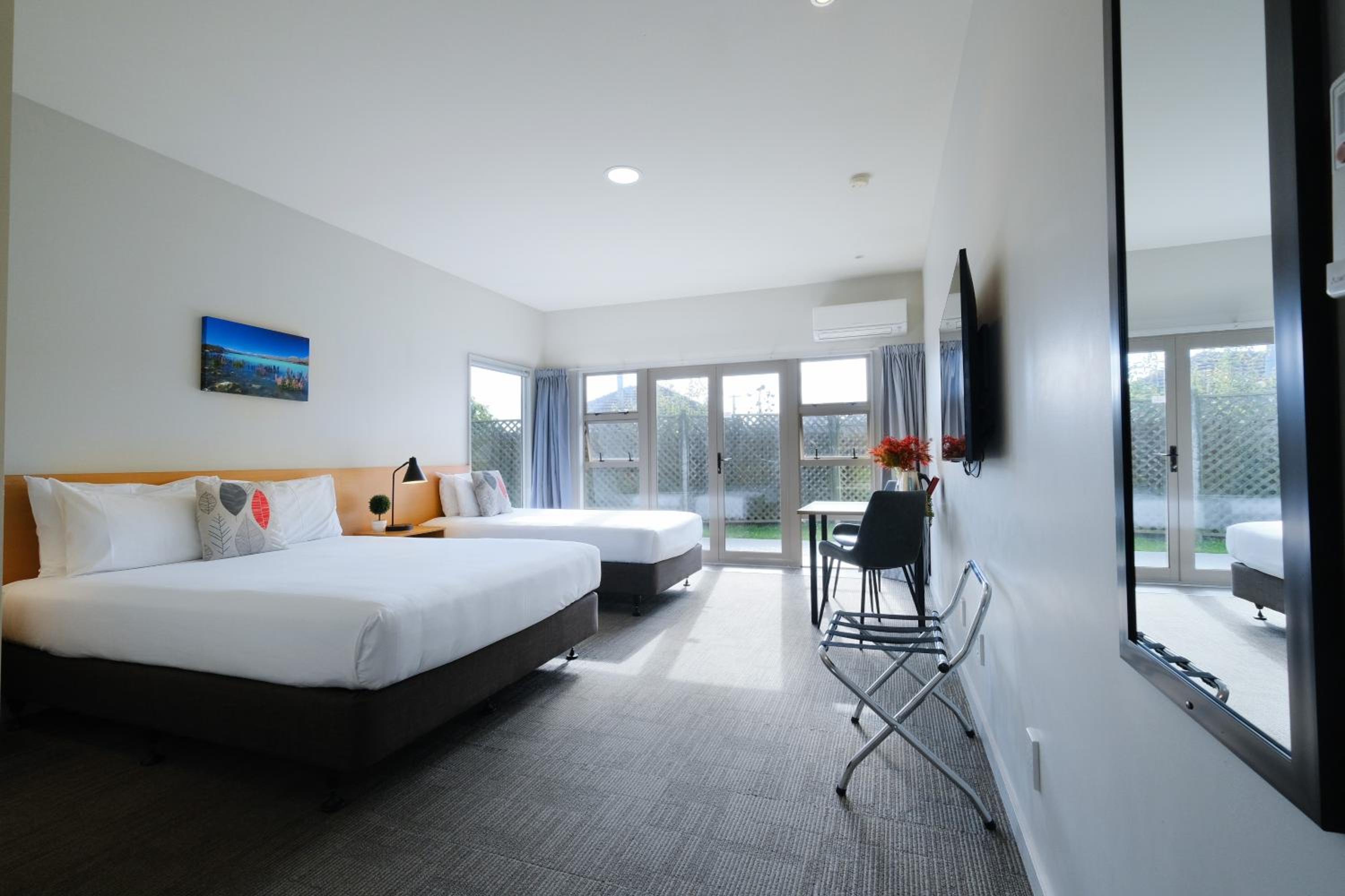 Superior Room thumbnail 5