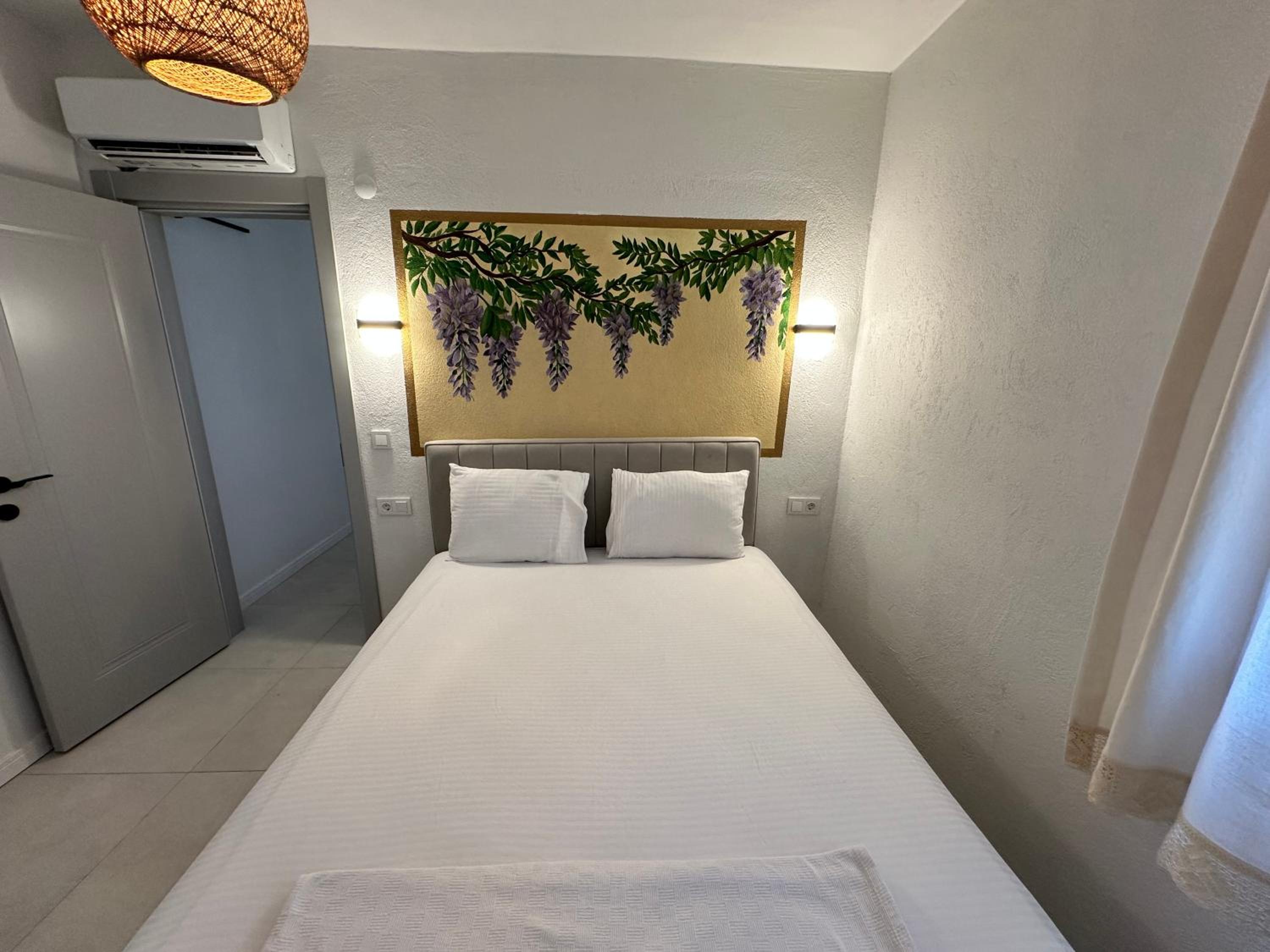 Triple Room with Garden View - Photo 6