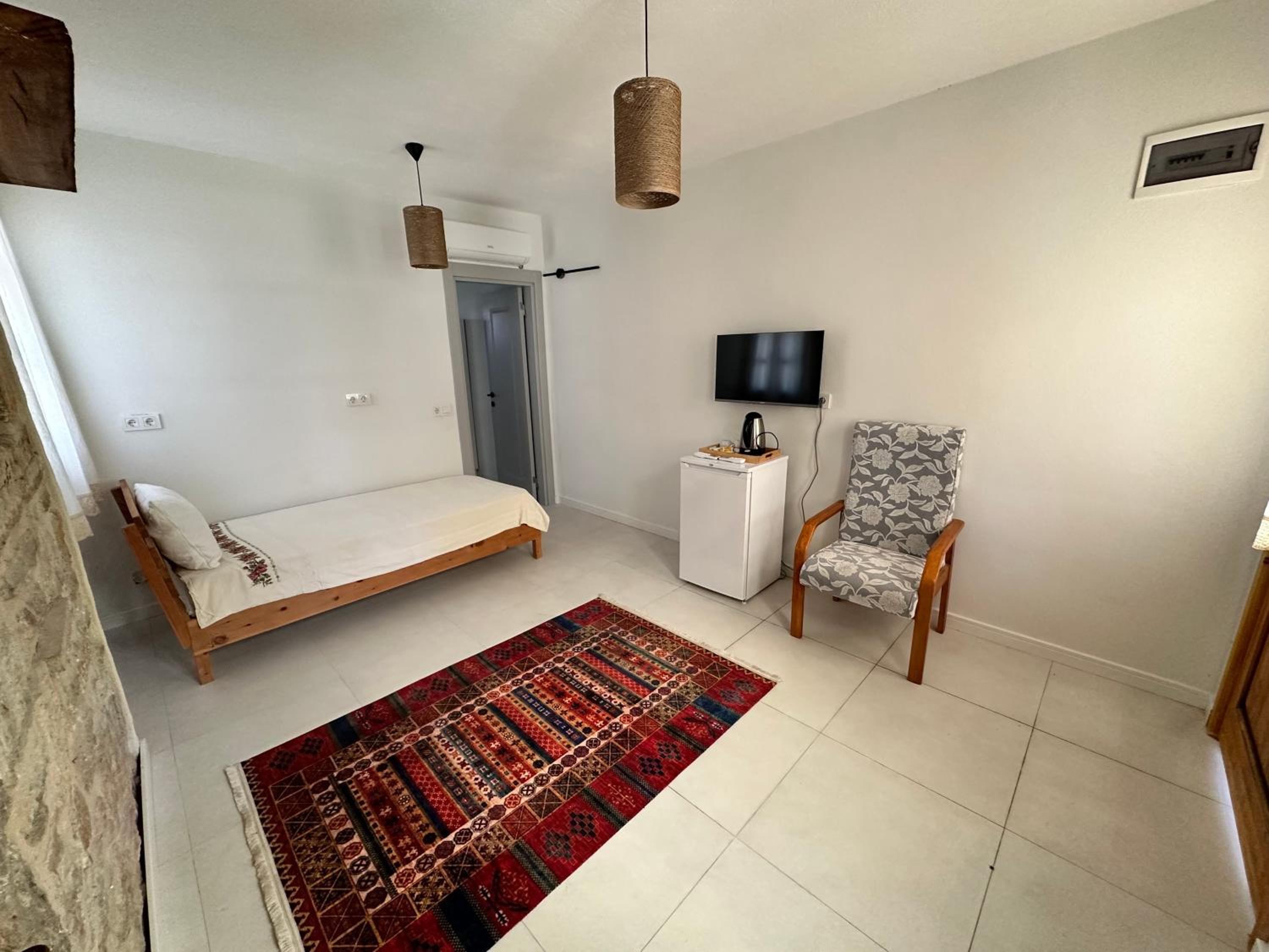 Triple Room with Garden View - Photo 3