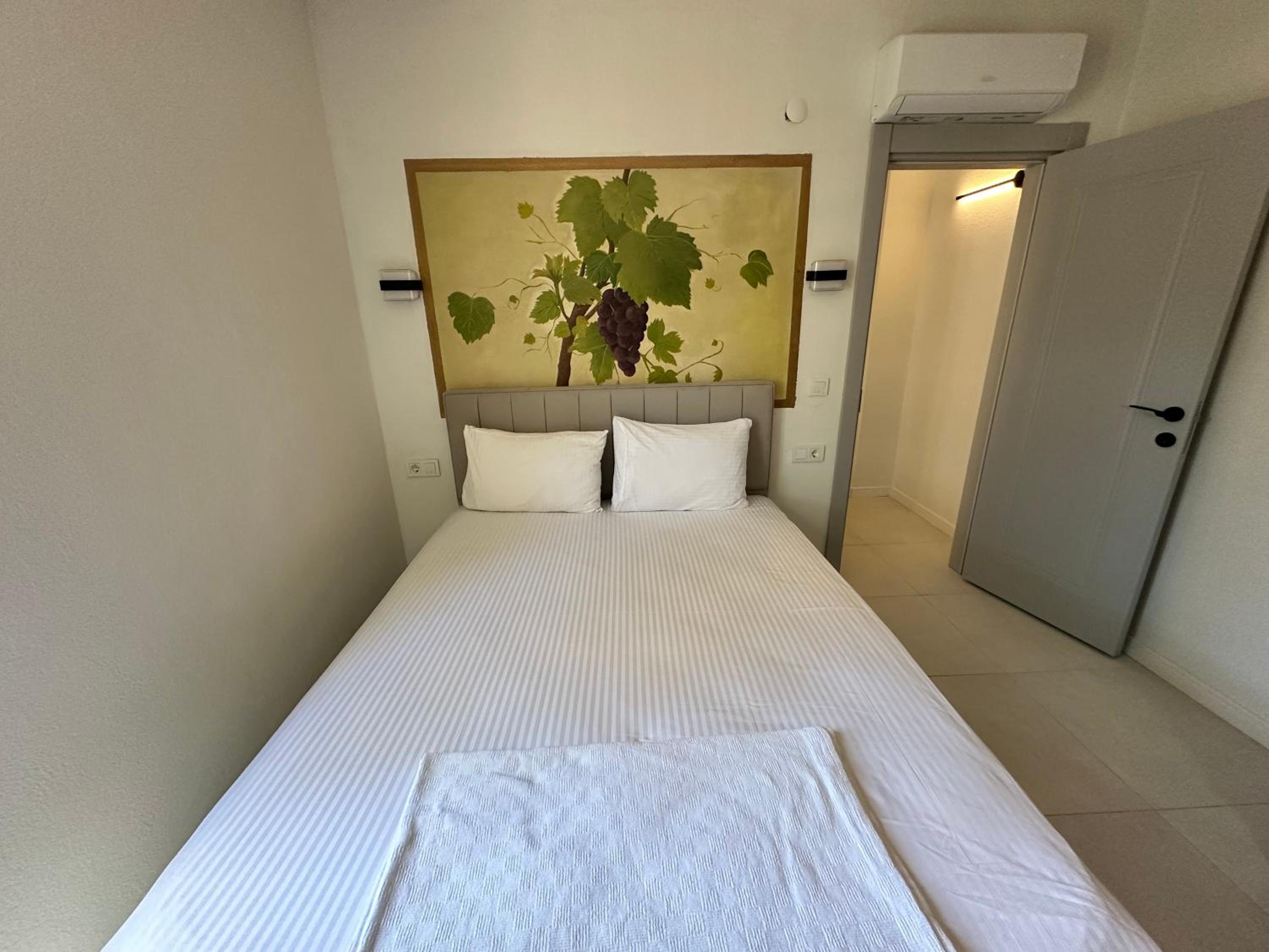 Triple Room with Terrace - Photo 1