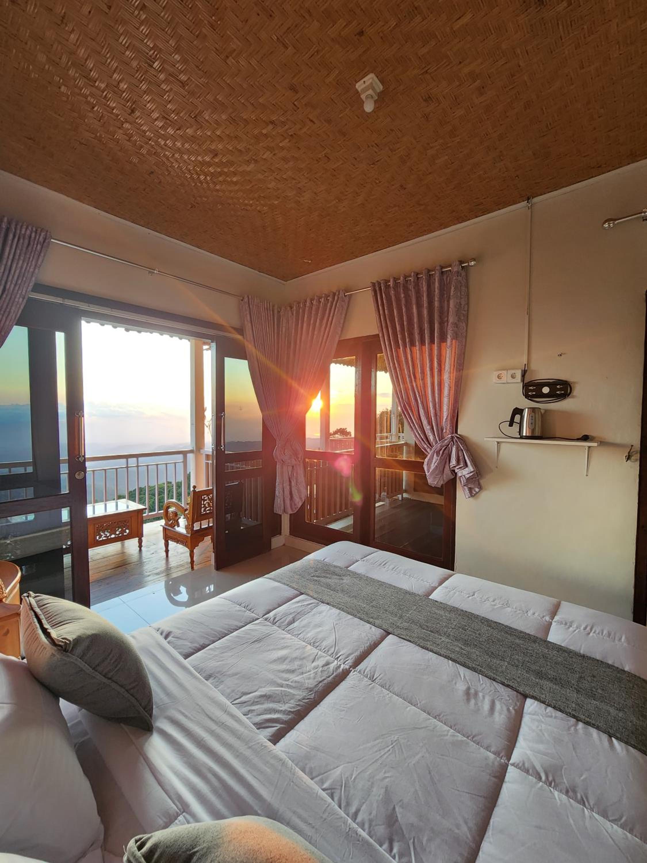 Deluxe Double Room with Bath