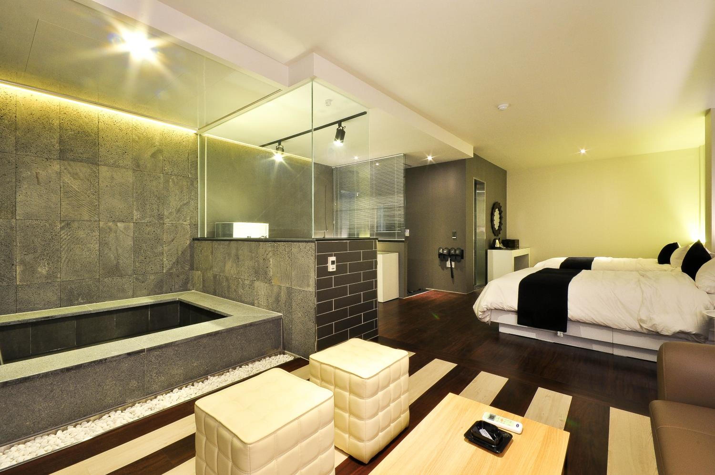 Condo A - Photo 4