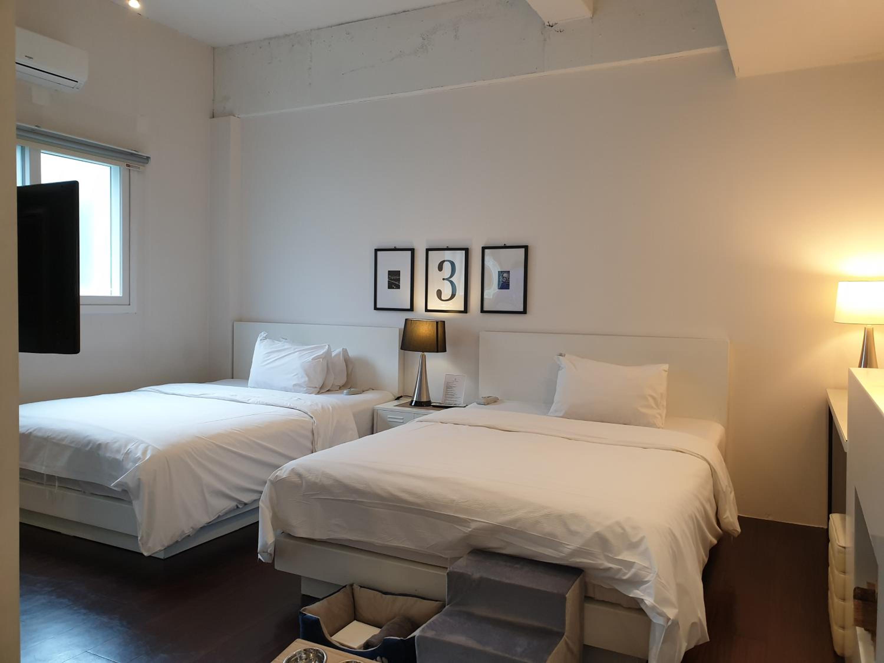 Royal Suite B dog-friendly room - Photo 44