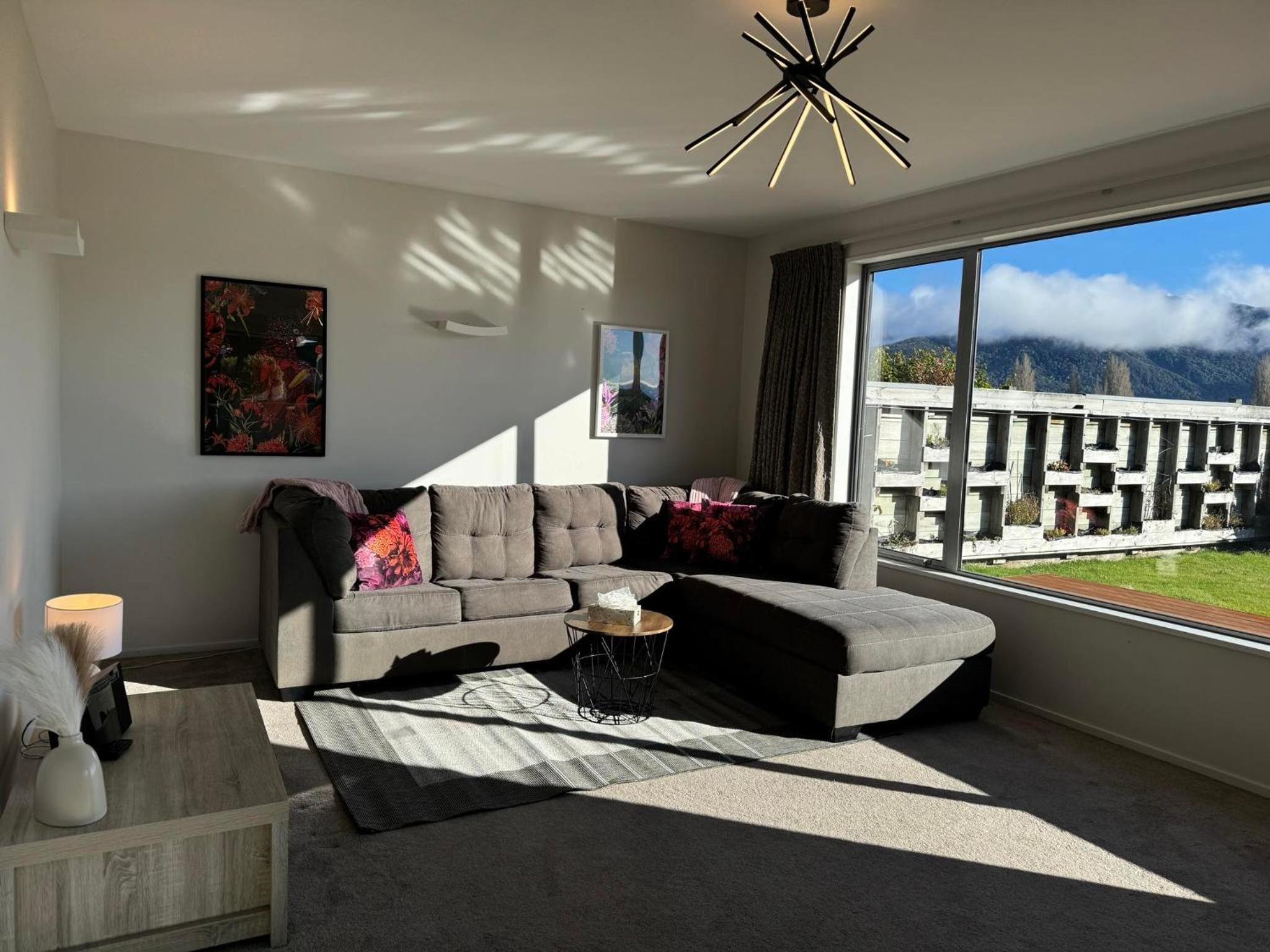 Three-Bedroom House photo 1
