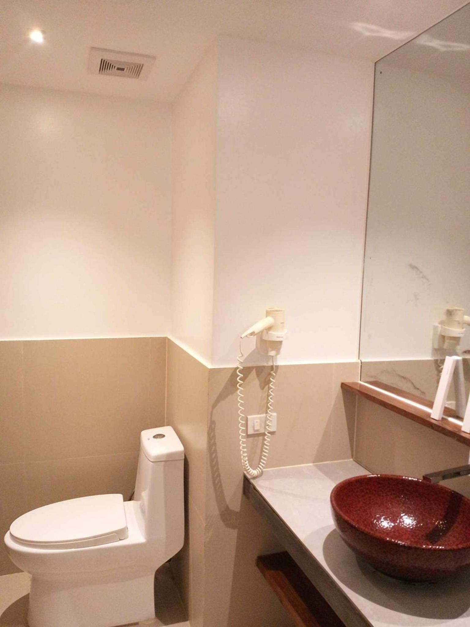 Family Room - Photo 3