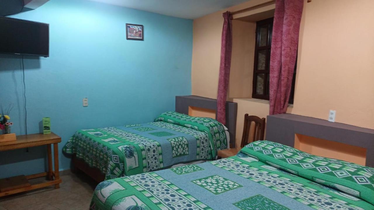 Deluxe Double Room with Two Double Beds - Photo 3