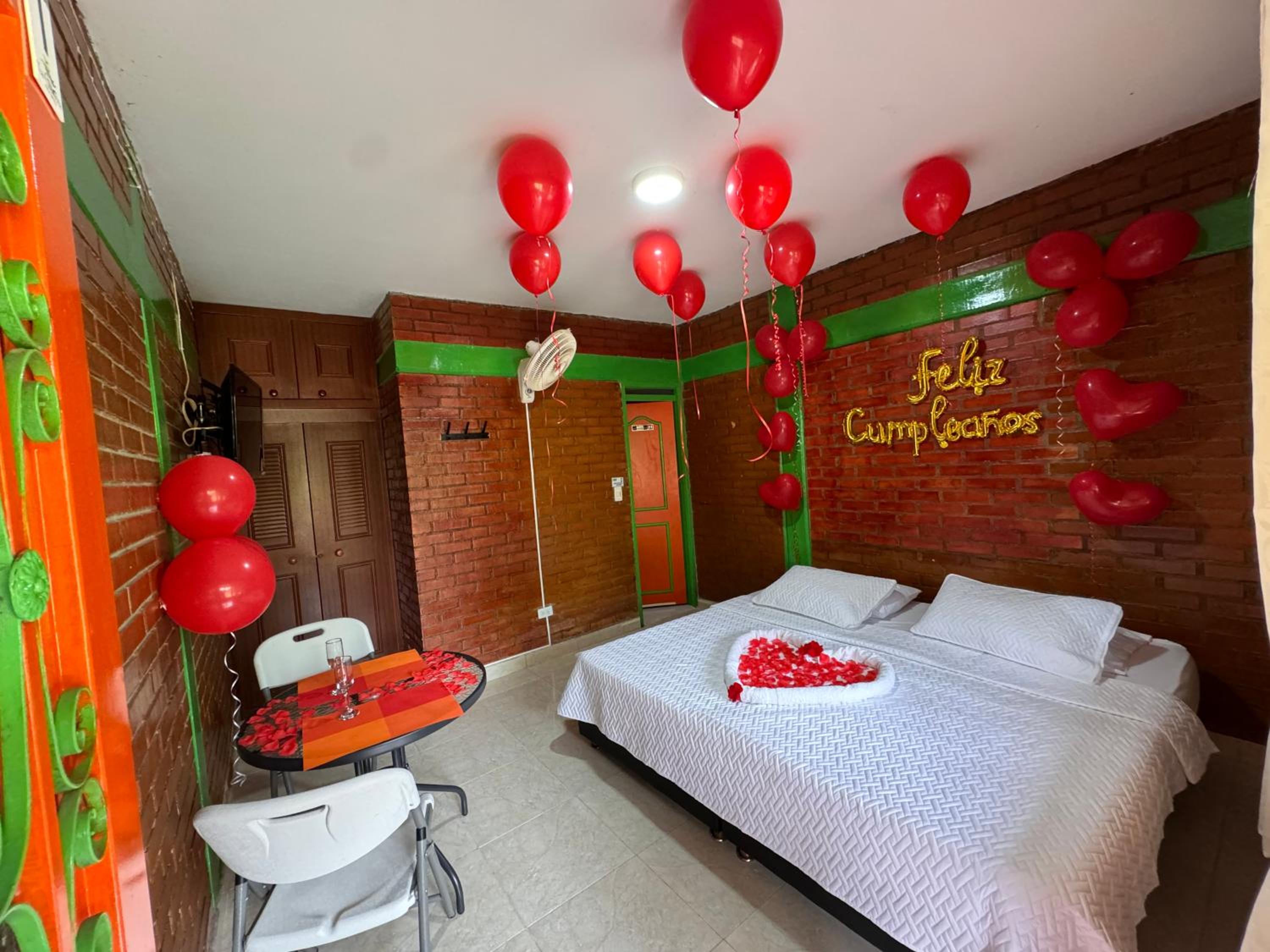 Deluxe Queen Room photo 3