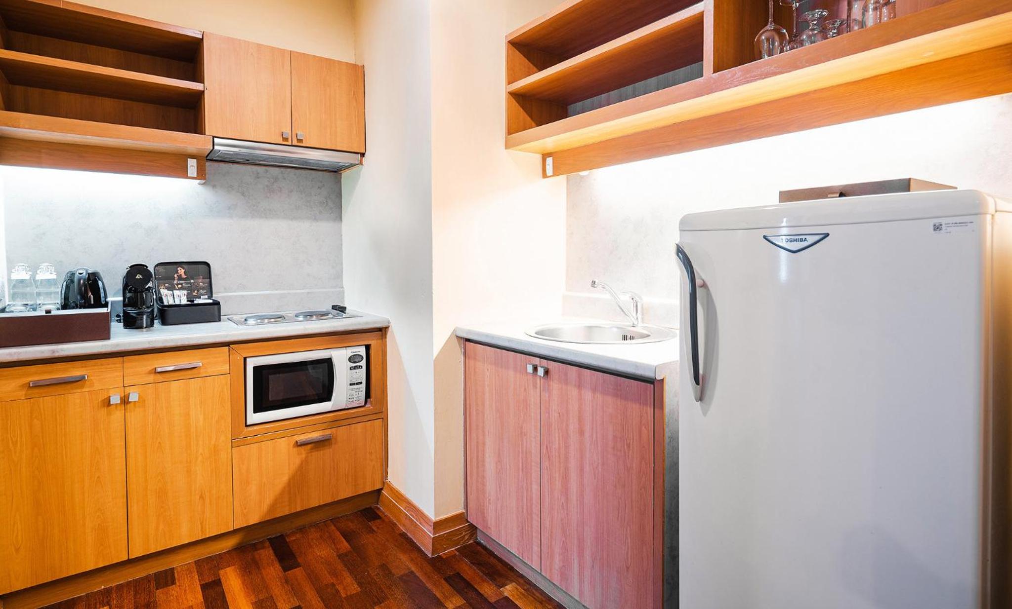 Residence One Bedroom King - Photo 5