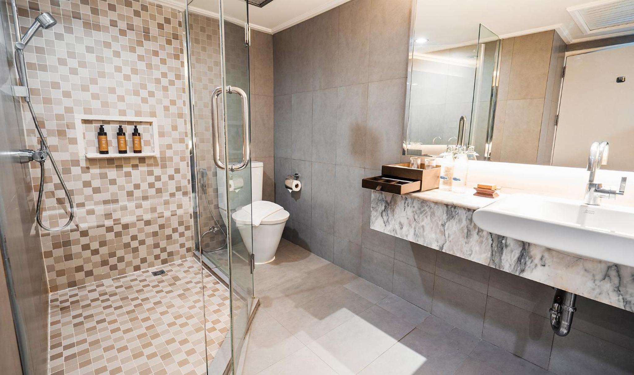 Executive Suite - King - Photo 6