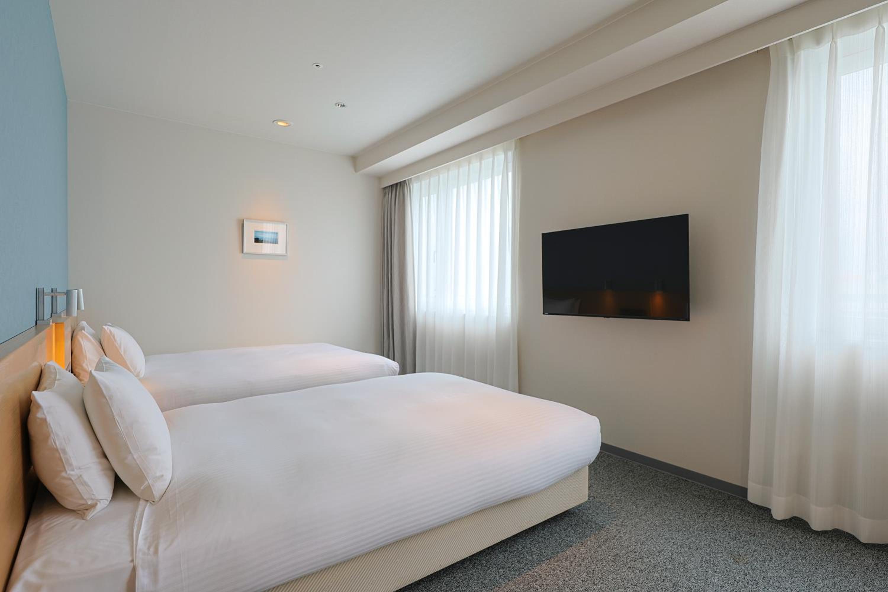 Deluxe Twin Room (1 Adult) - Non-Smoking - Photo 6