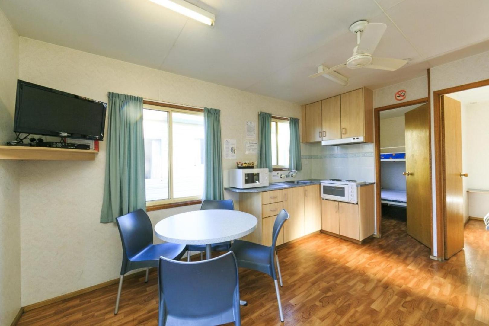 Standard Bungalow - Photo 8