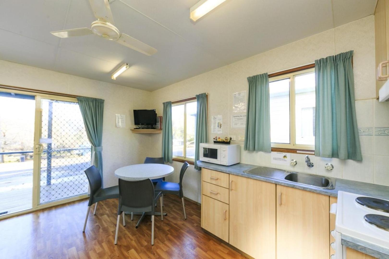 Standard Bungalow - Photo 6