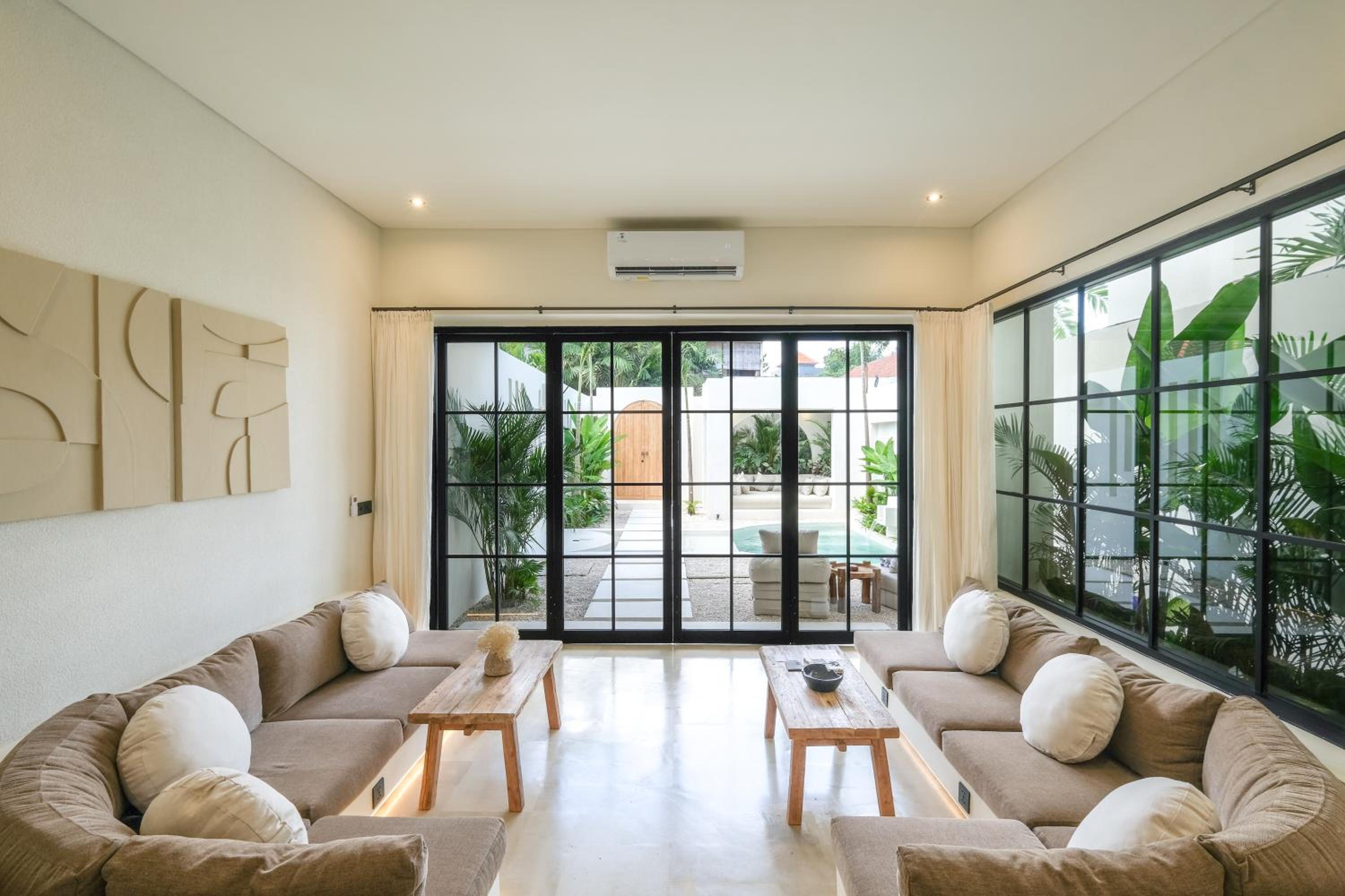 Two-Bedroom Villa photo 2
