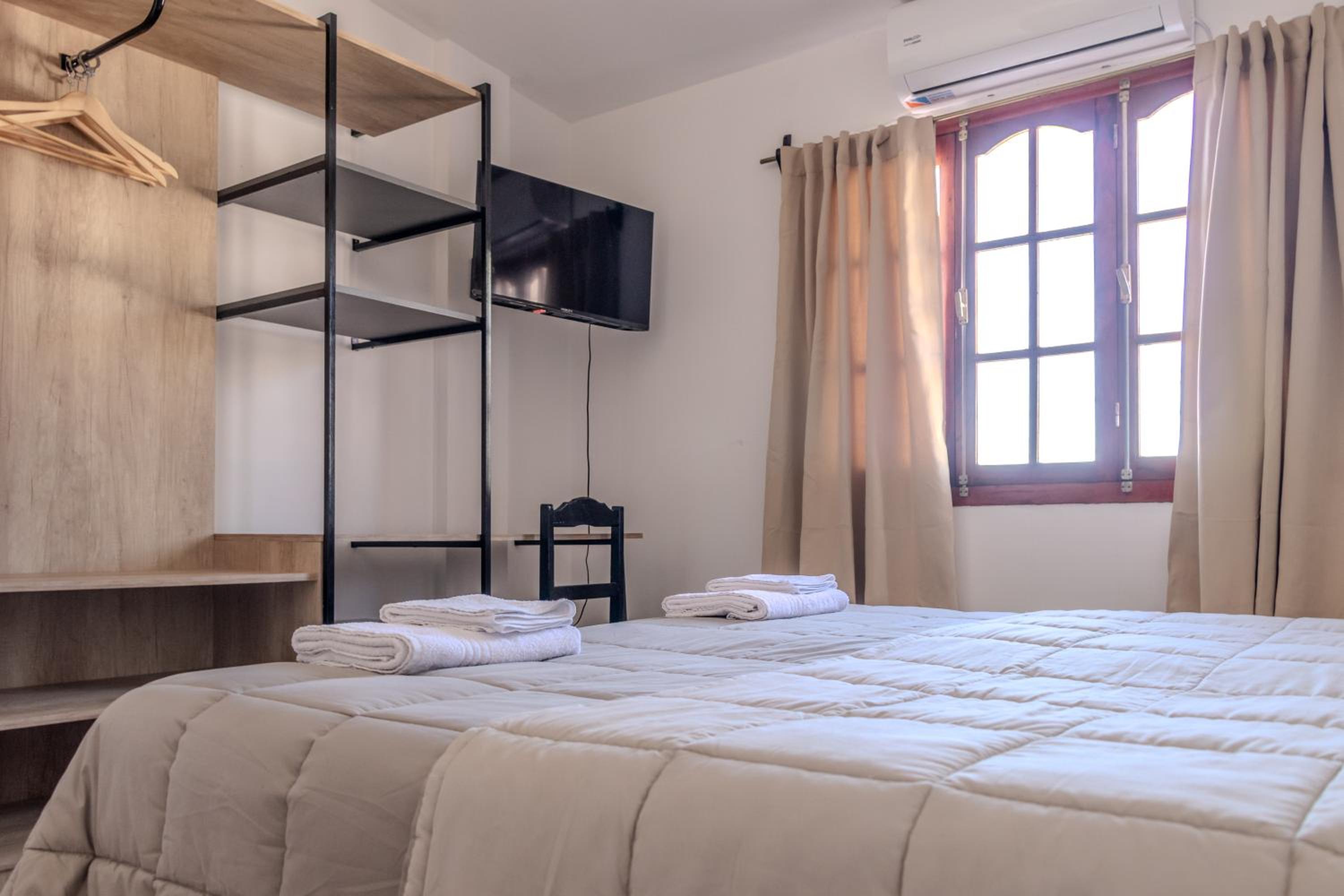 Triple Room with Private Bathroom photo 3