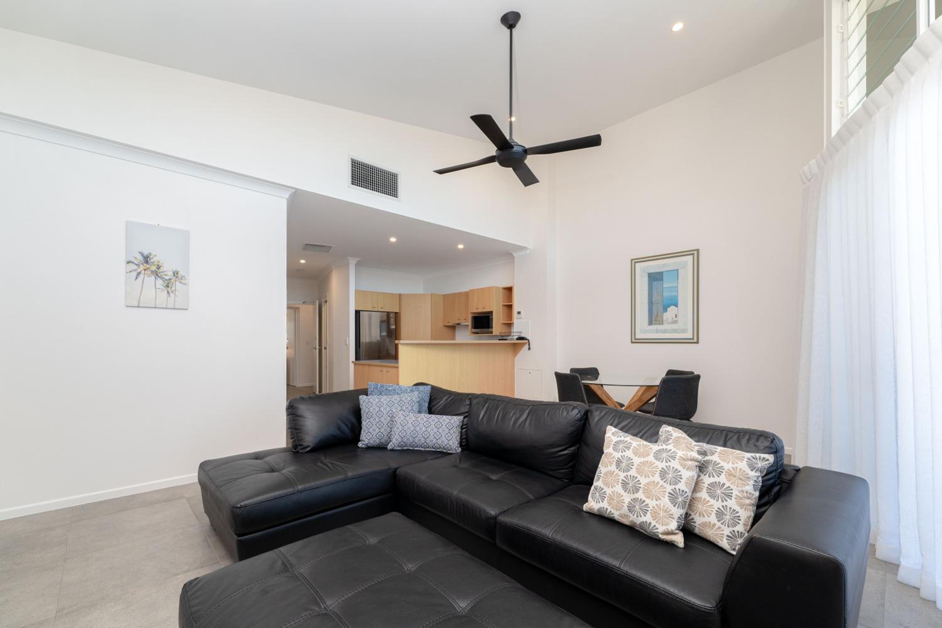 One-Bedroom Apartment - Photo 42