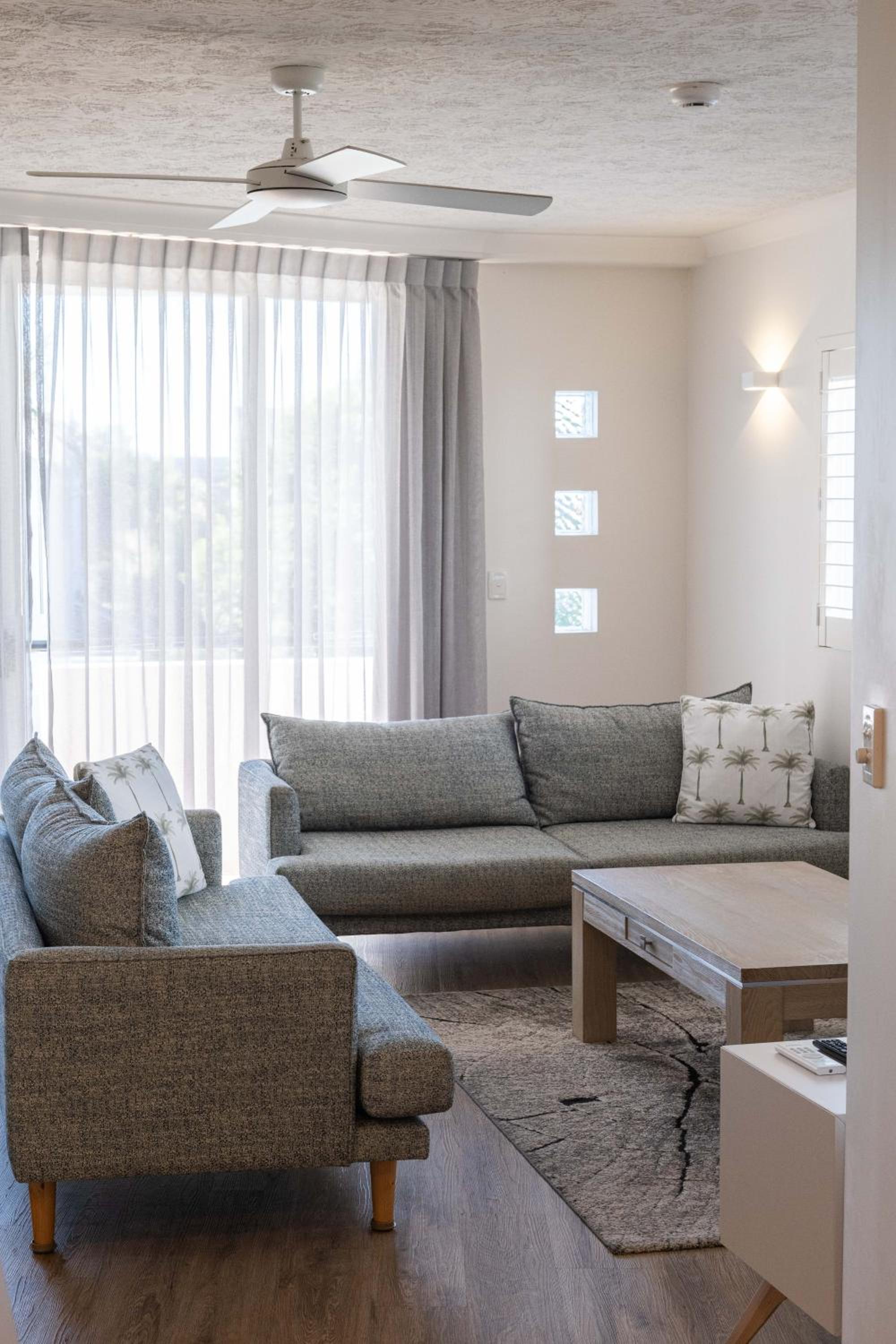 One-Bedroom Apartment - Photo 26